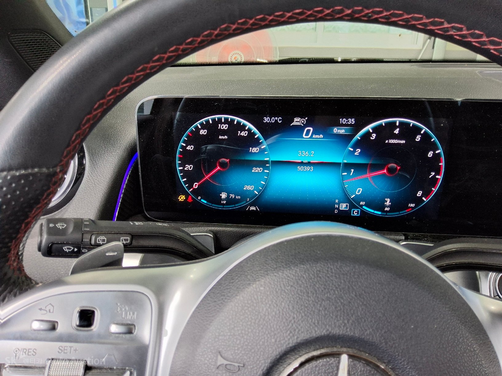 2021 - mercedes-benz glb 250