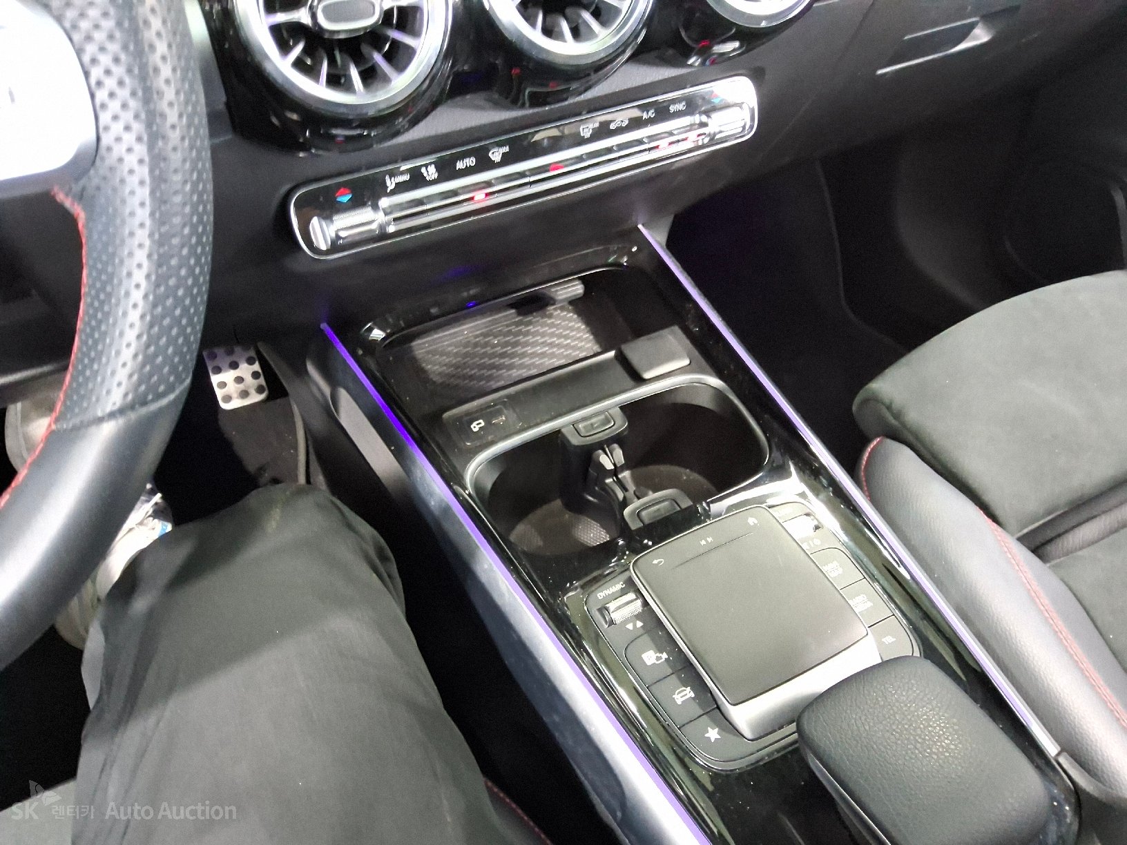 2021 - mercedes-benz glb 250