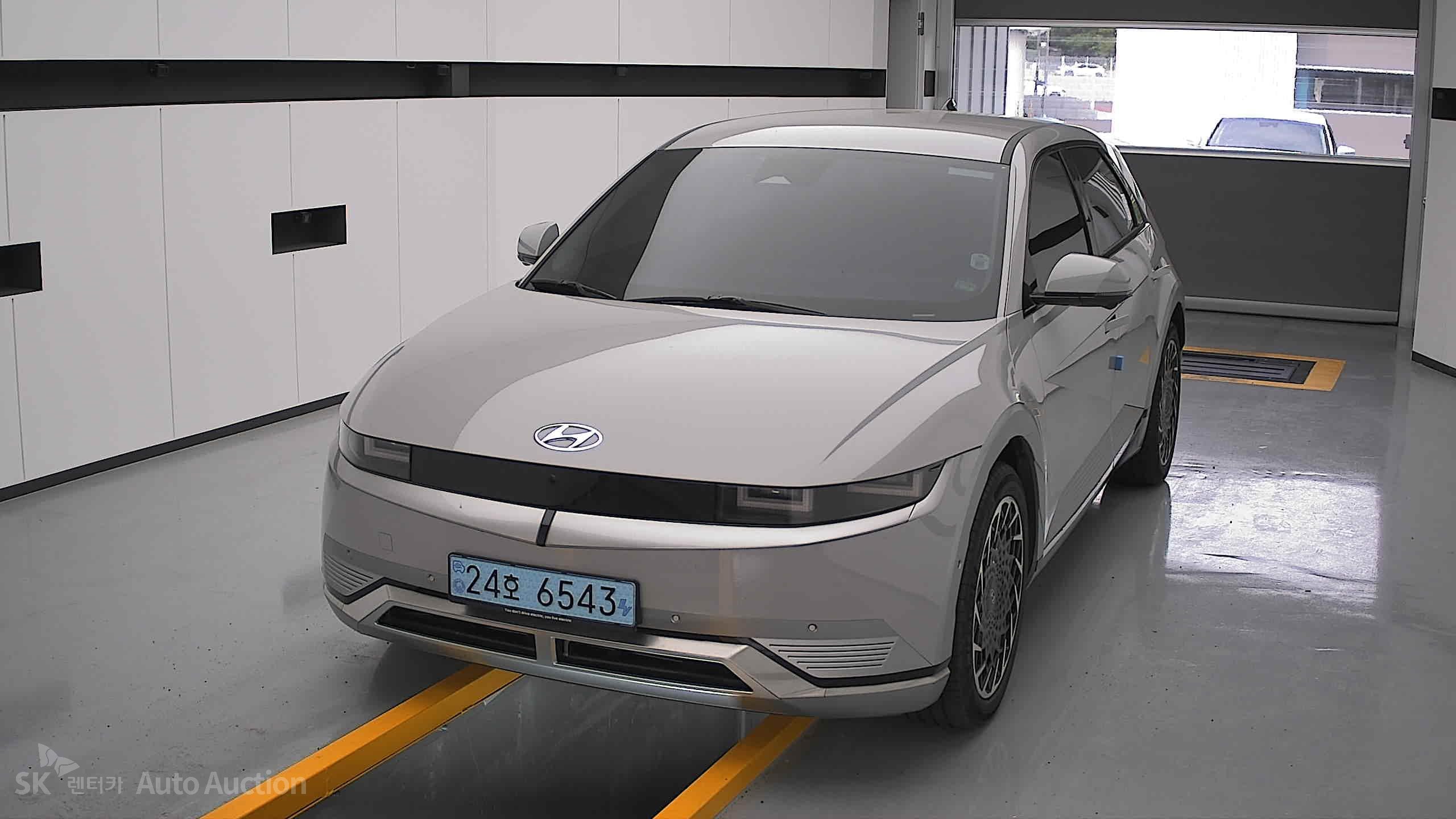 2022 - hyundai ioniq