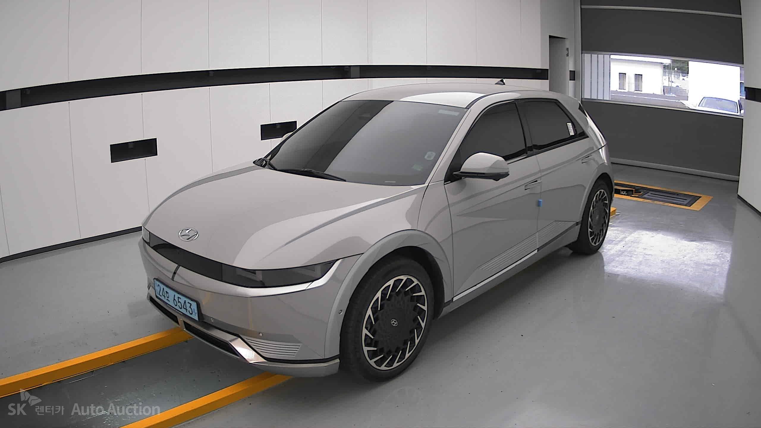 2022 - hyundai ioniq