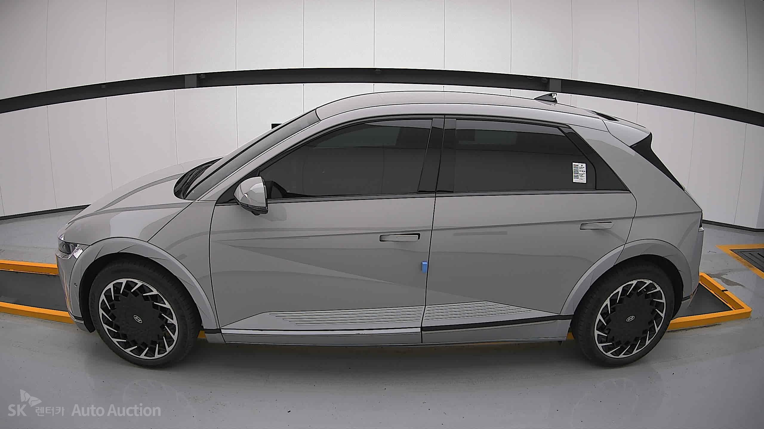 2022 - hyundai ioniq