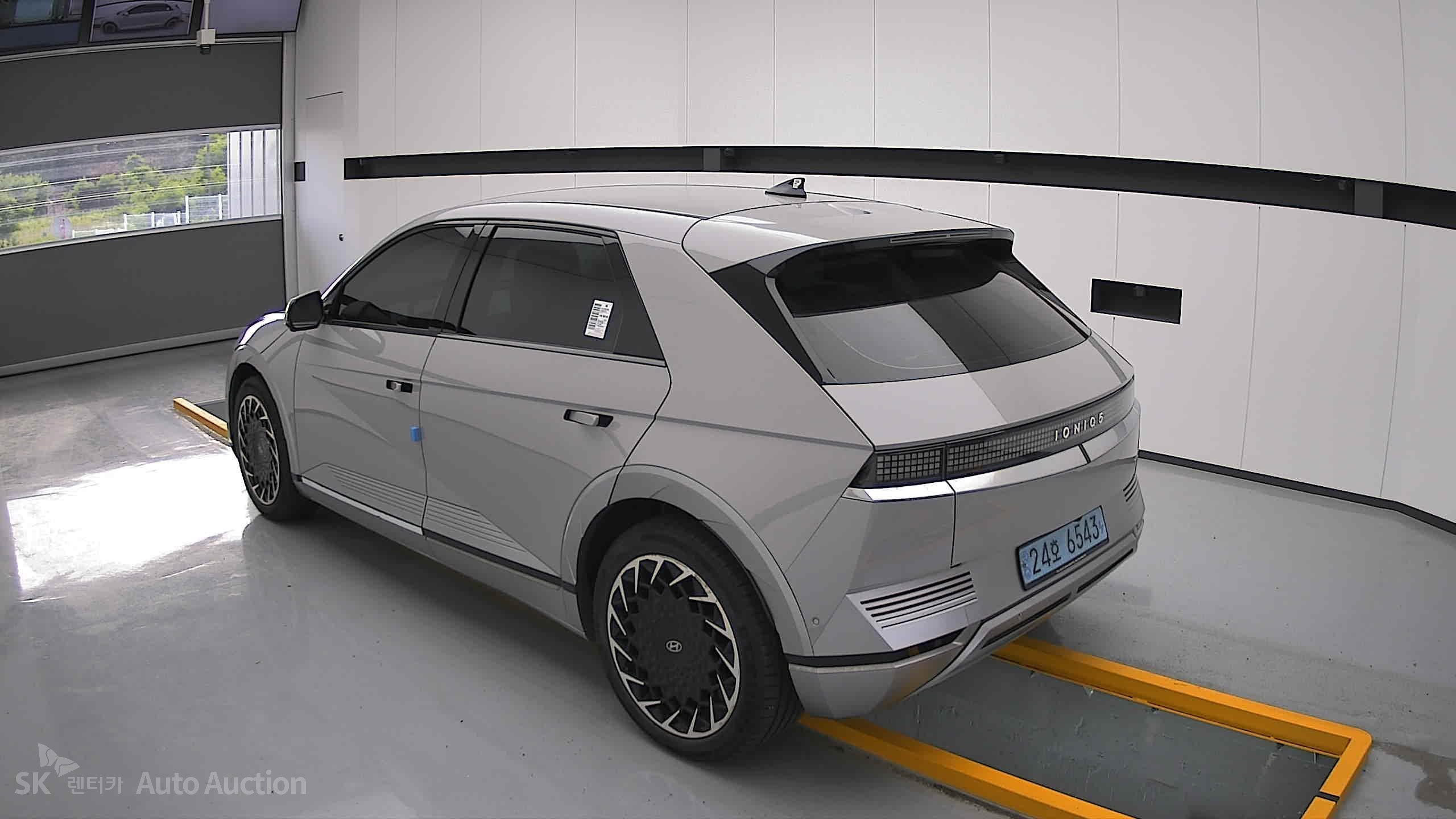 2022 - hyundai ioniq