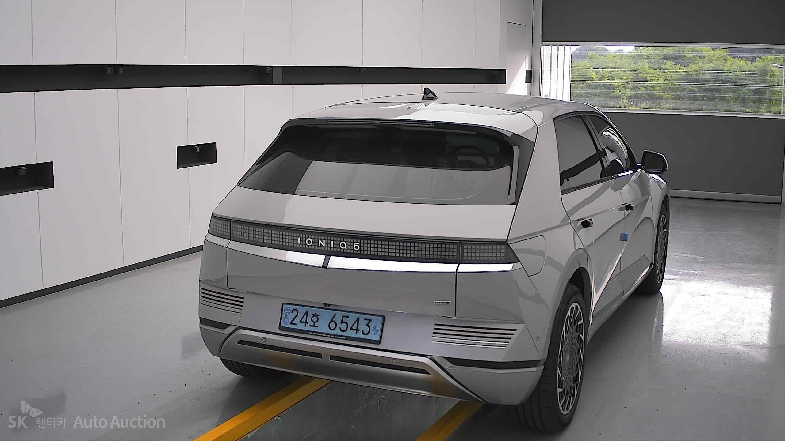 2022 - hyundai ioniq