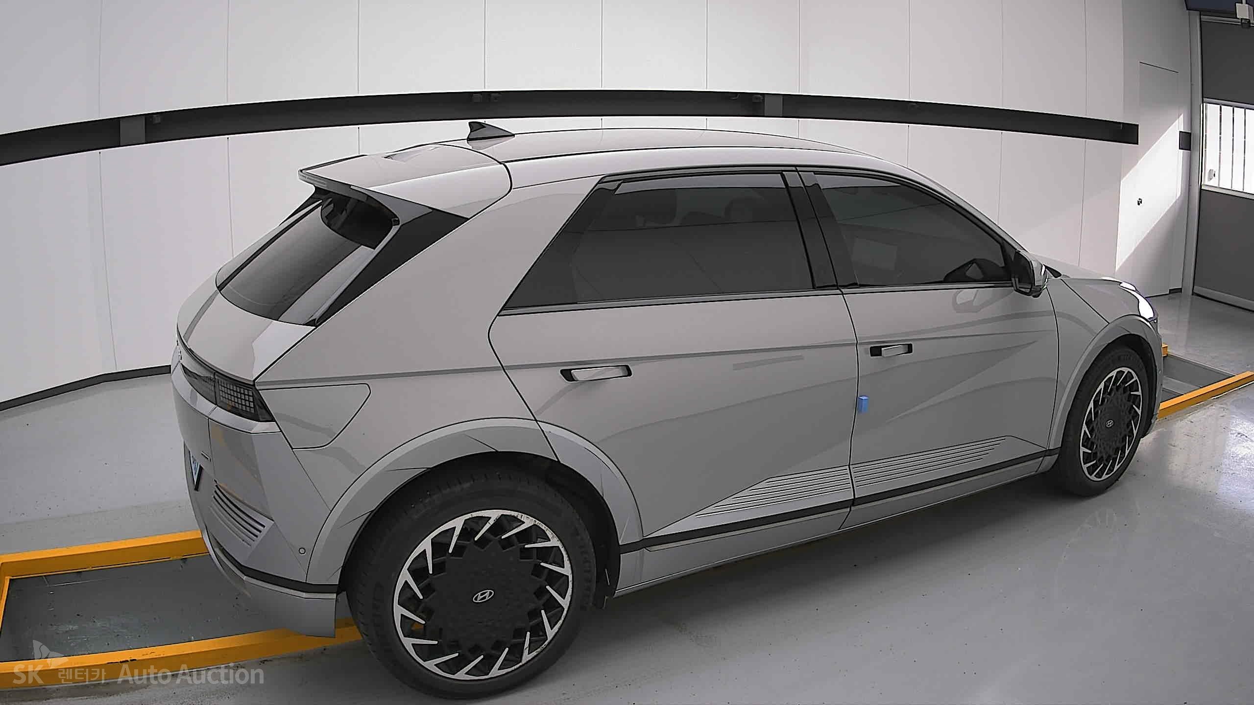2022 - hyundai ioniq