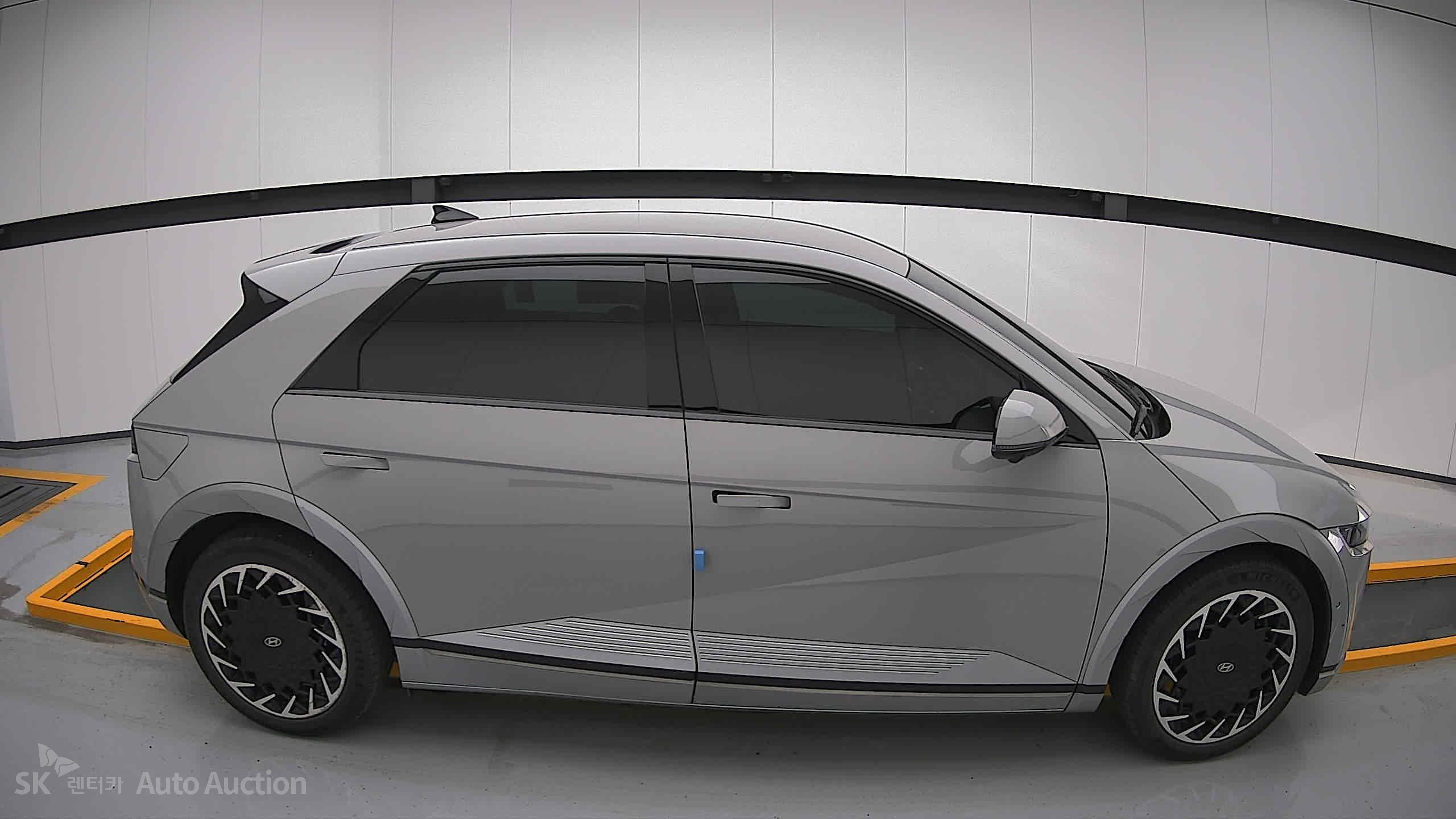 2022 - hyundai ioniq