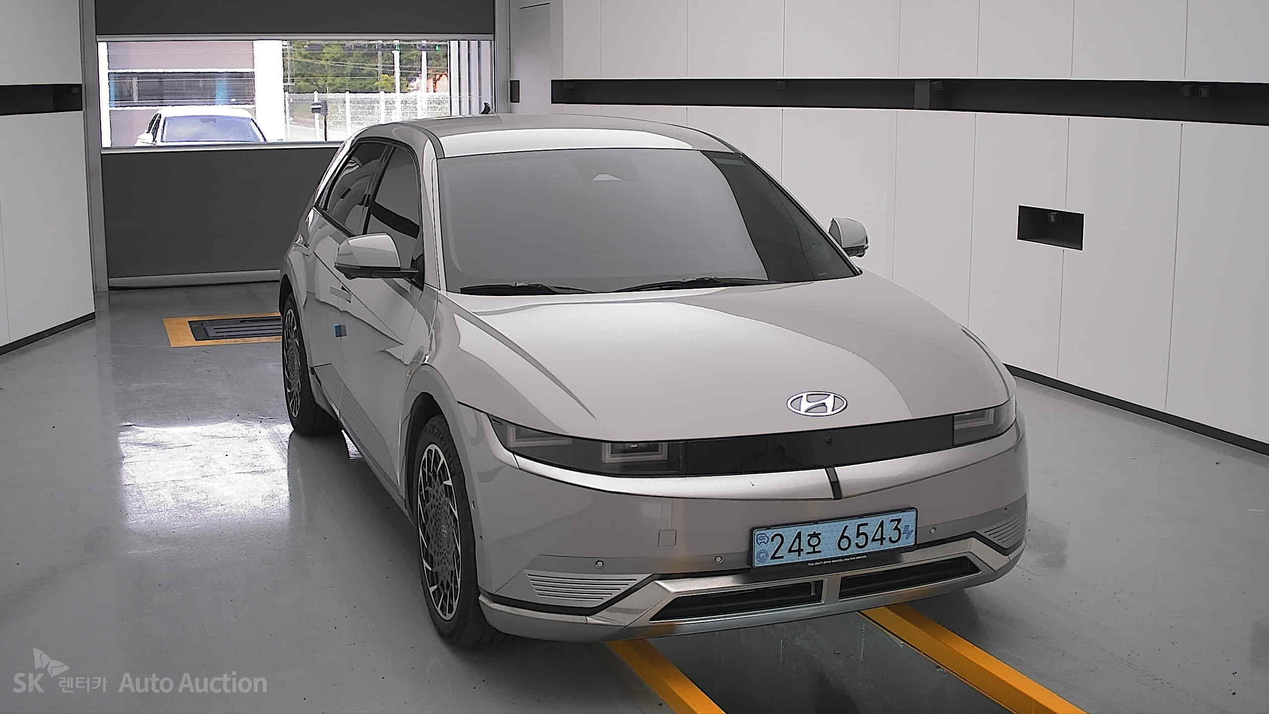 2022 - hyundai ioniq