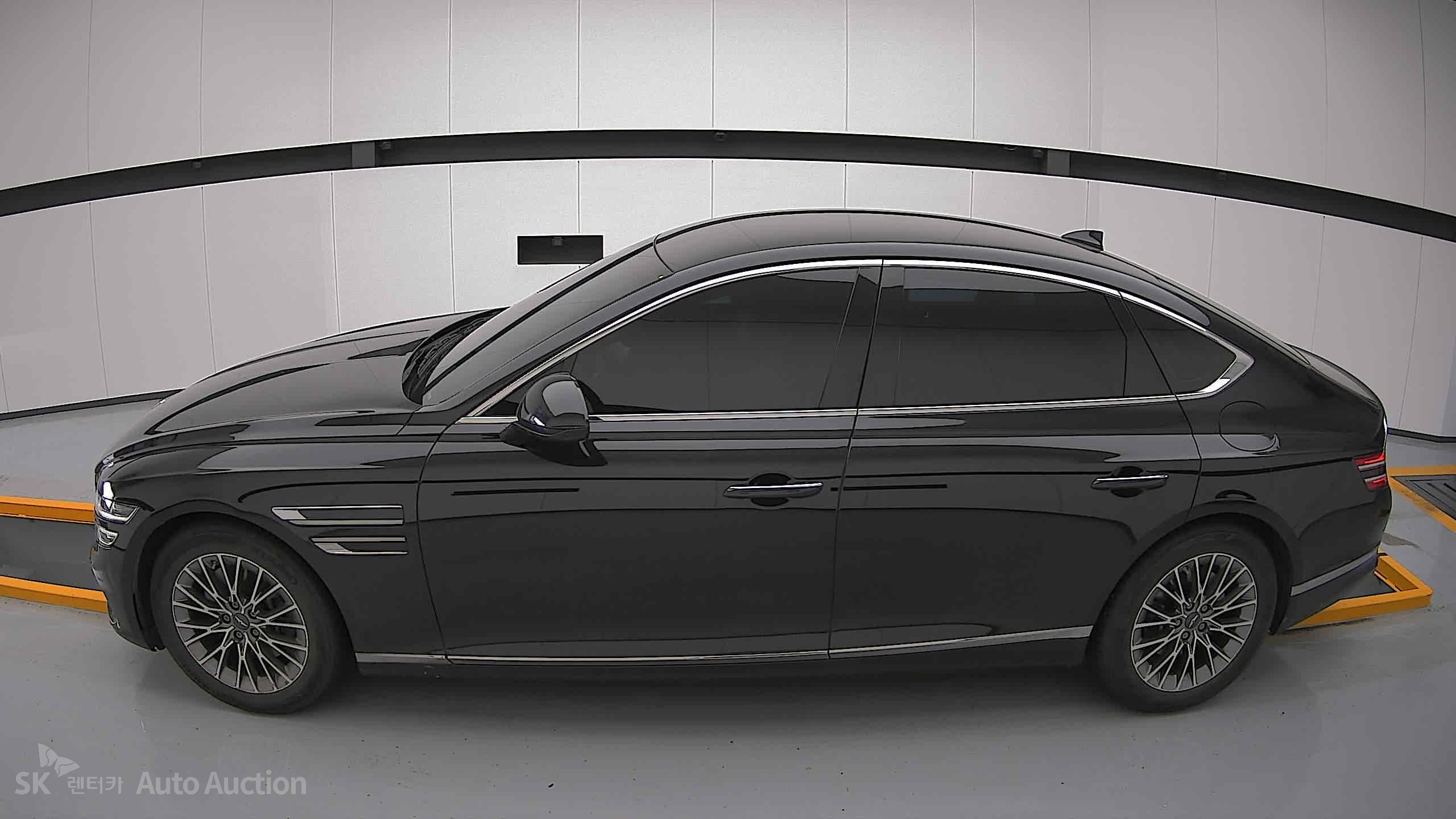 2021 - genesis g80