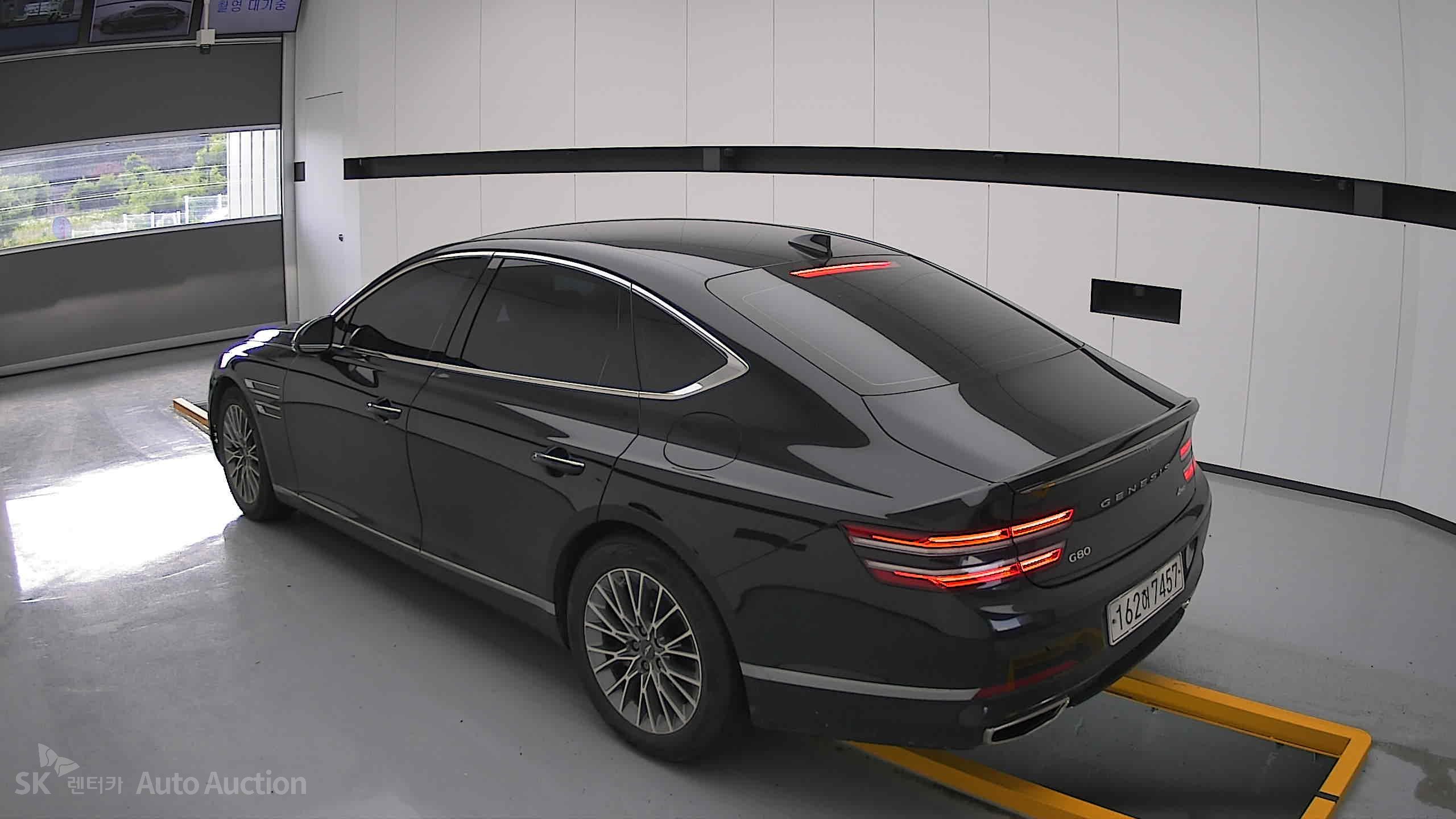 2021 - genesis g80
