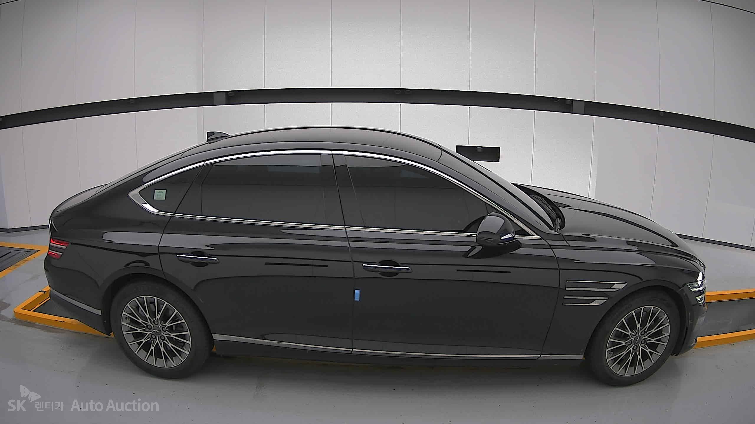 2021 - genesis g80