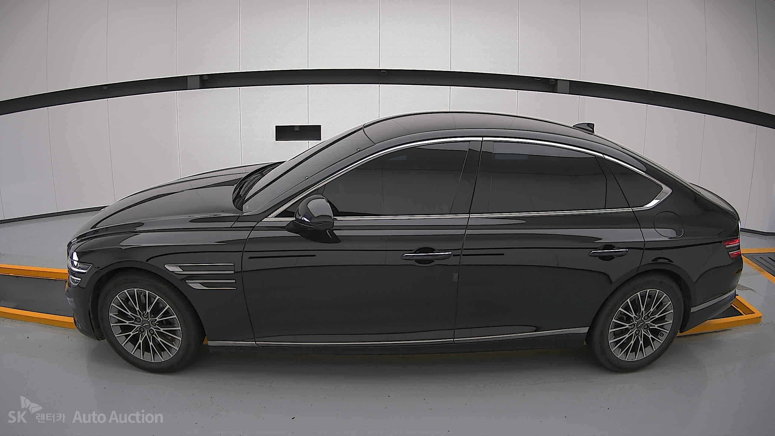 2021 - genesis g80