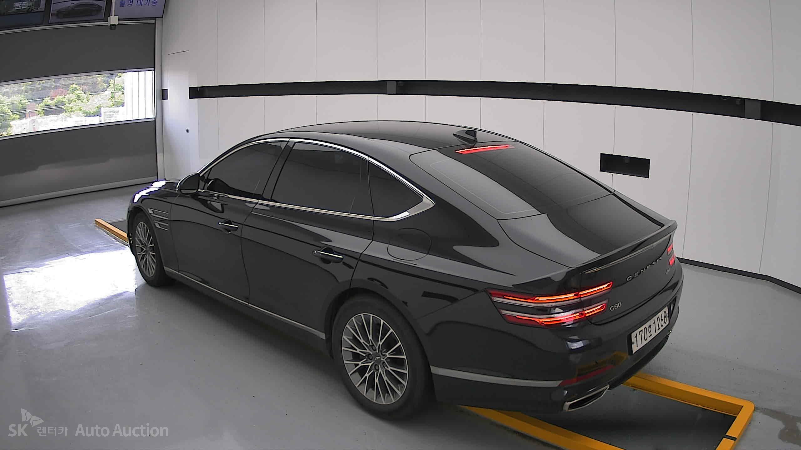 2021 - genesis g80