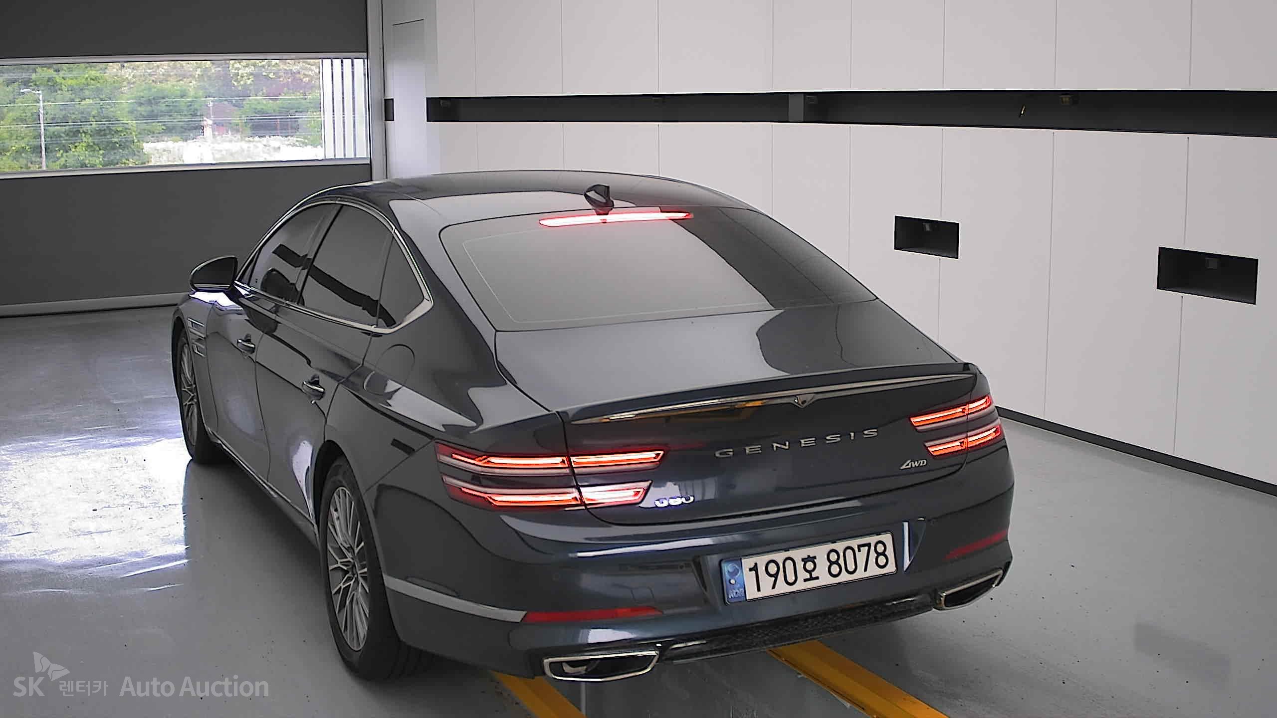 2022 - genesis g80