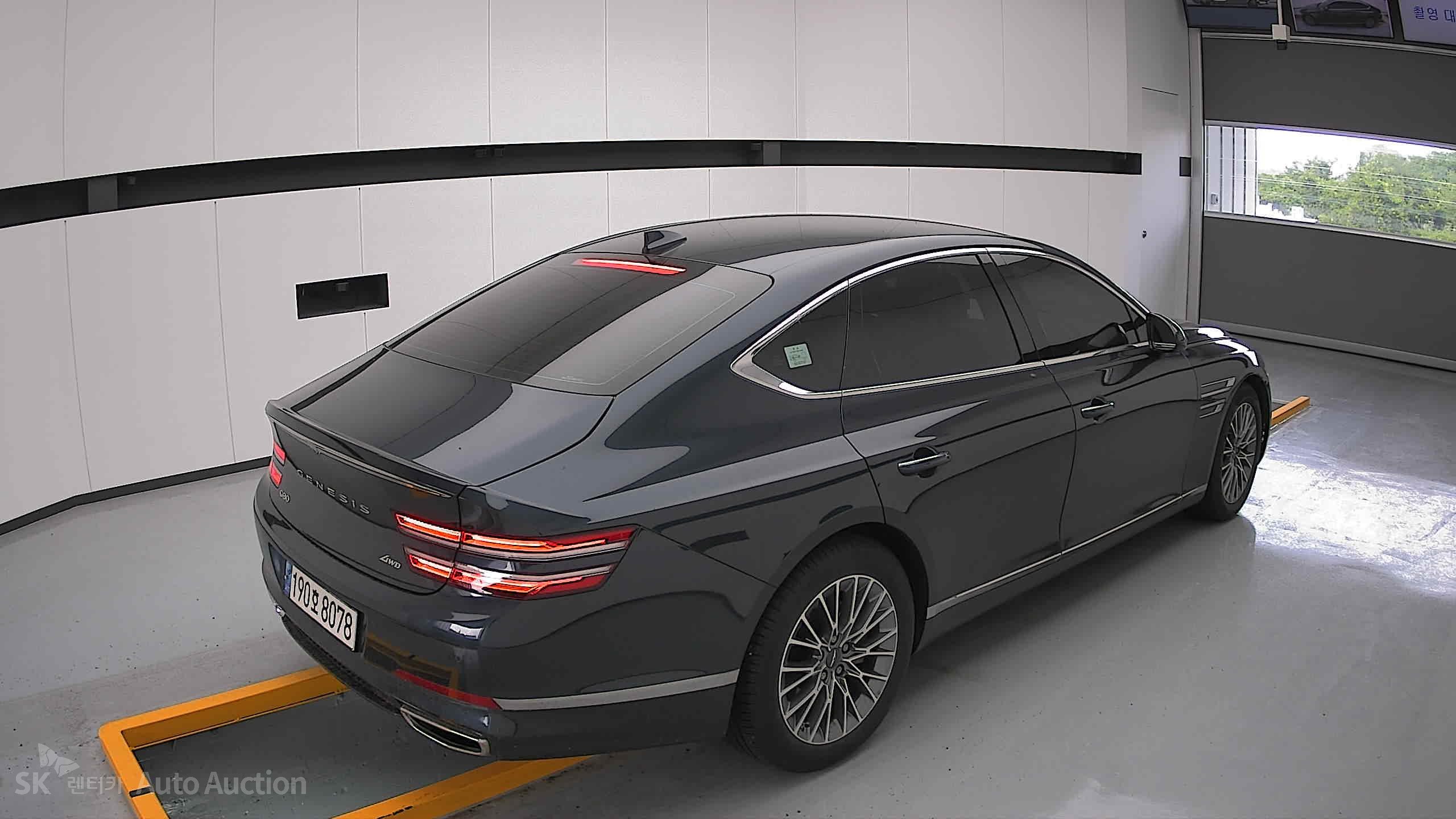 2022 - genesis g80