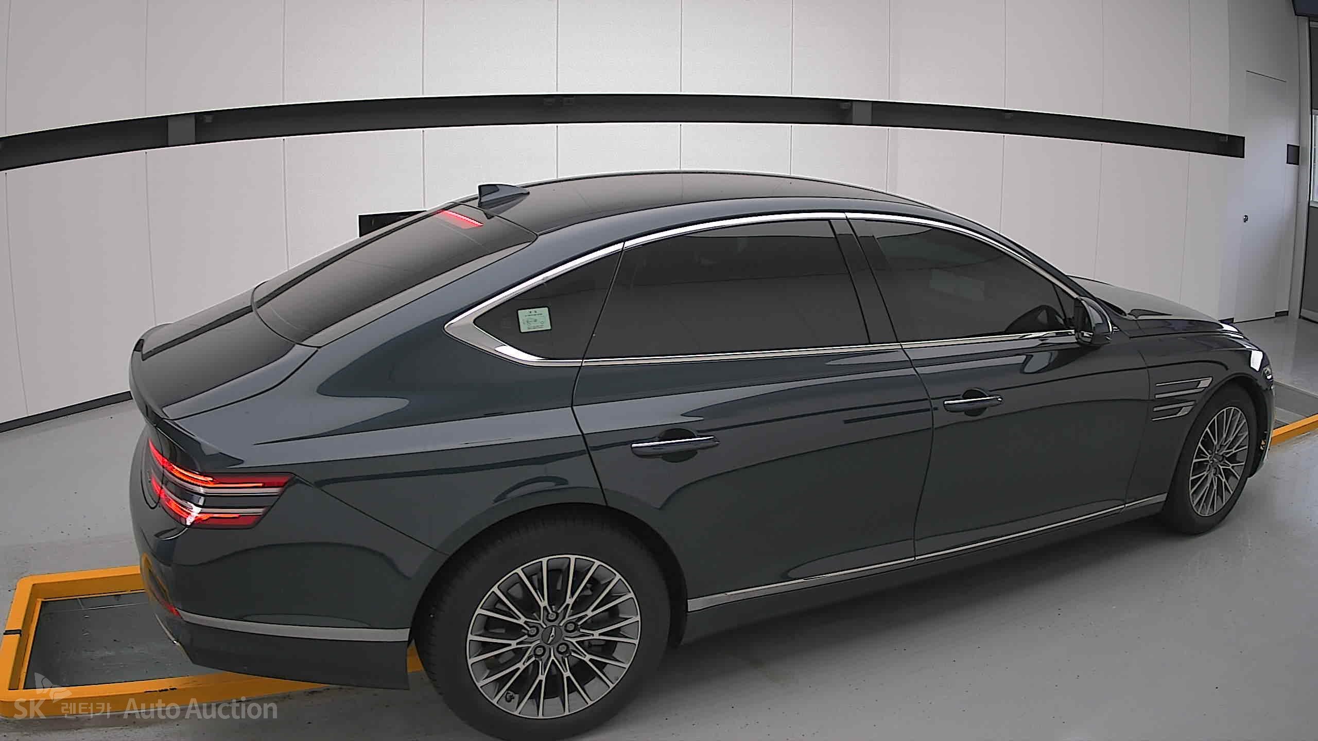 2022 - genesis g80