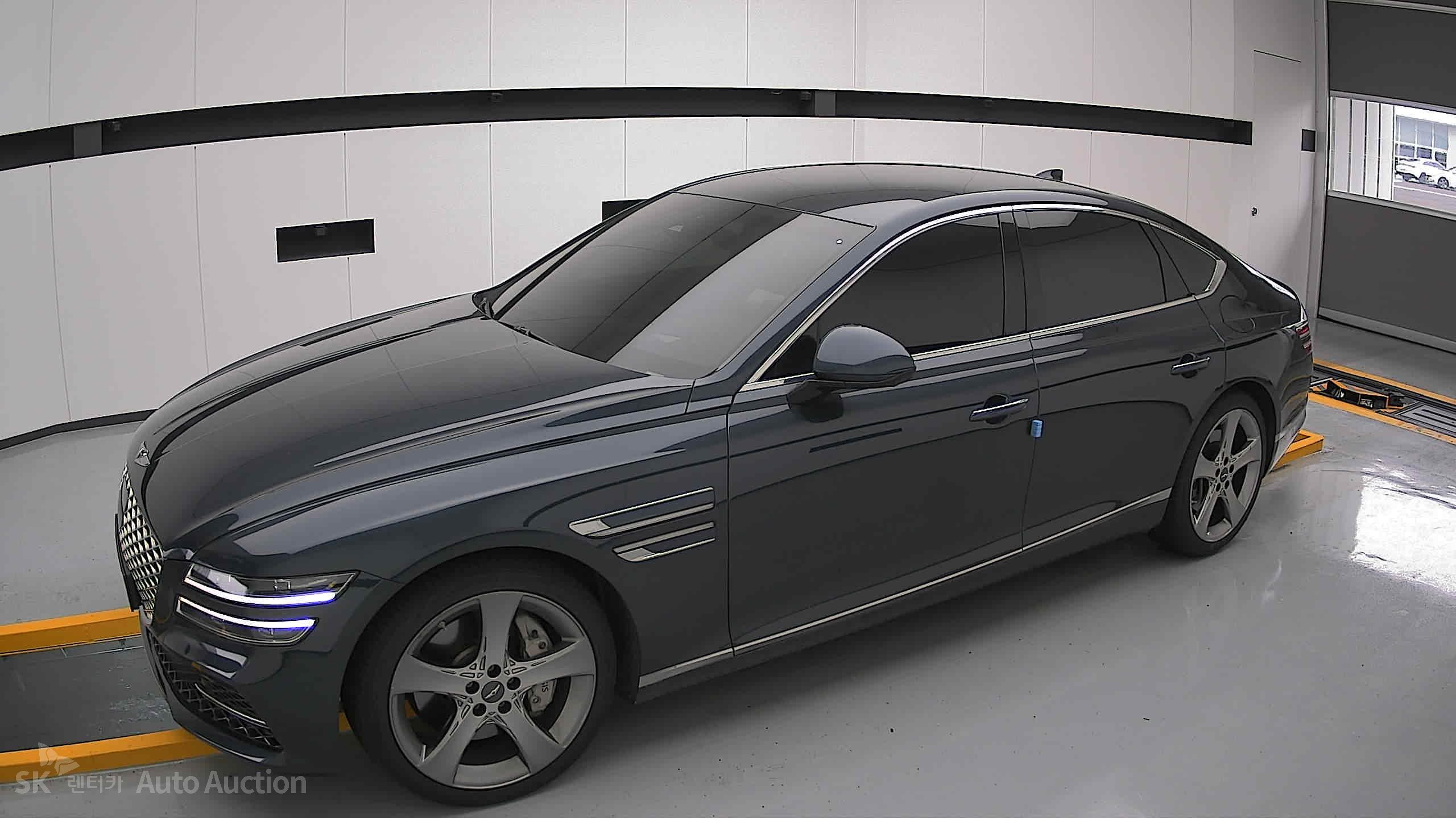 2022 - genesis g80