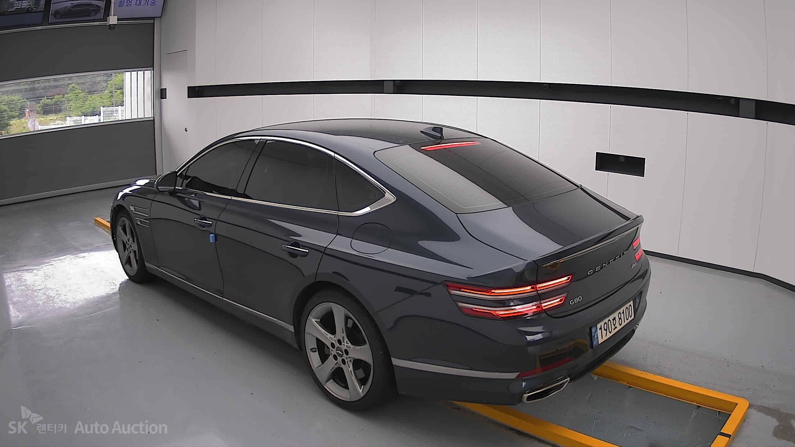 2022 - genesis g80
