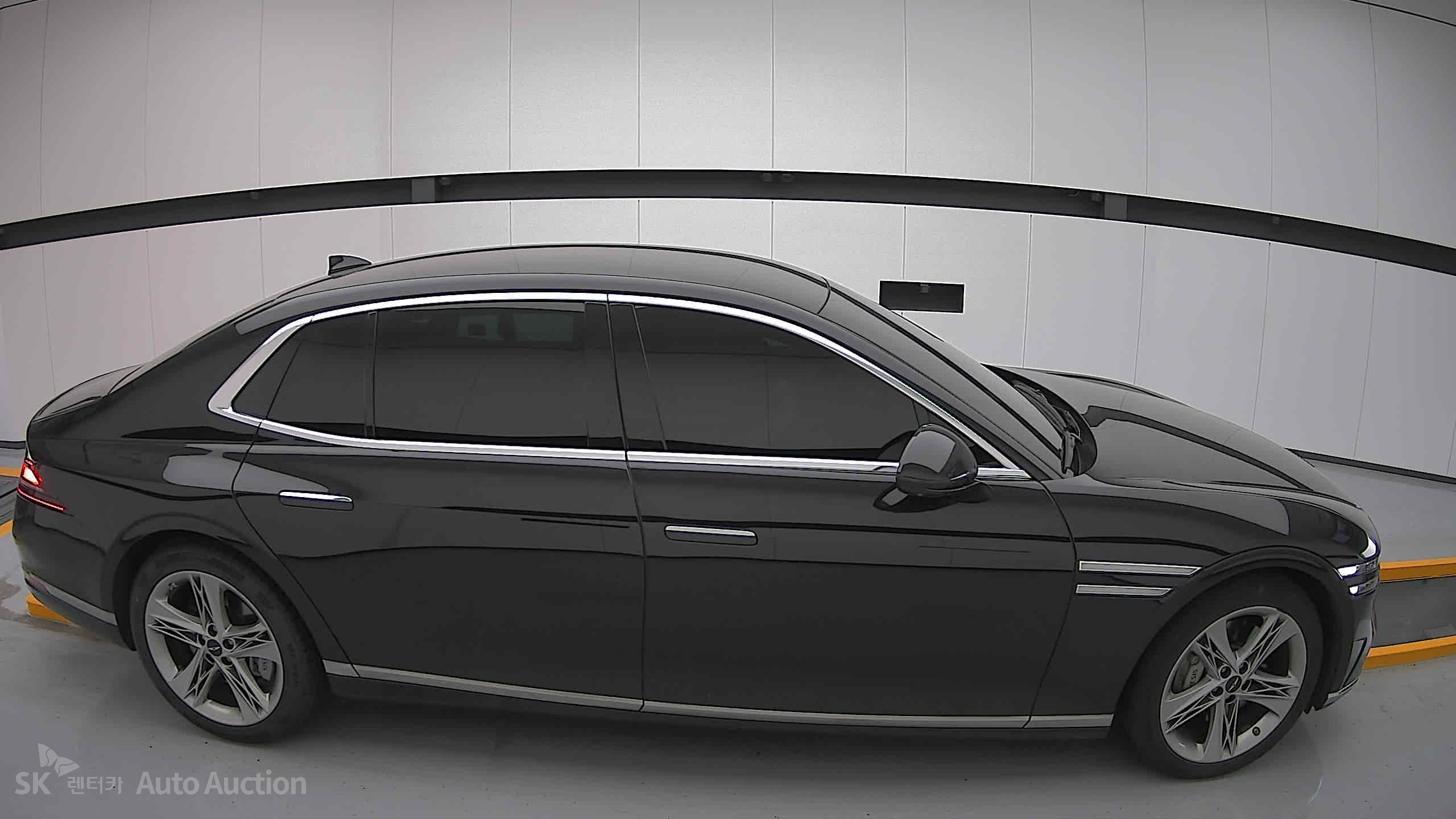 2022 - genesis g90