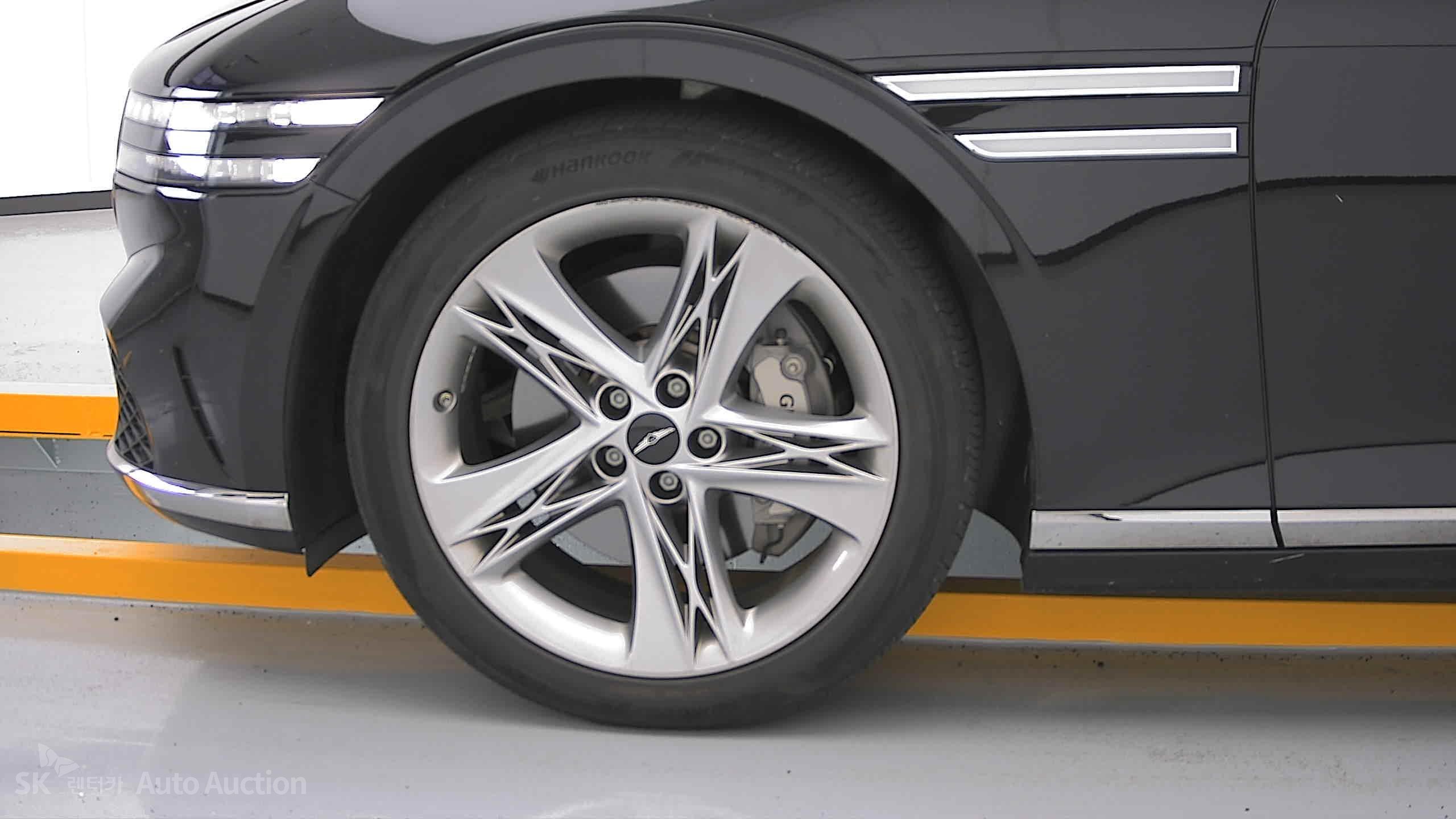 2022 - genesis g90