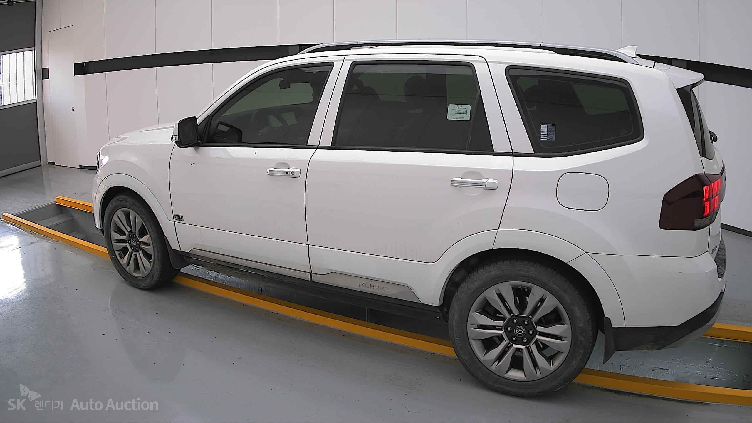 2021 - kia mohave