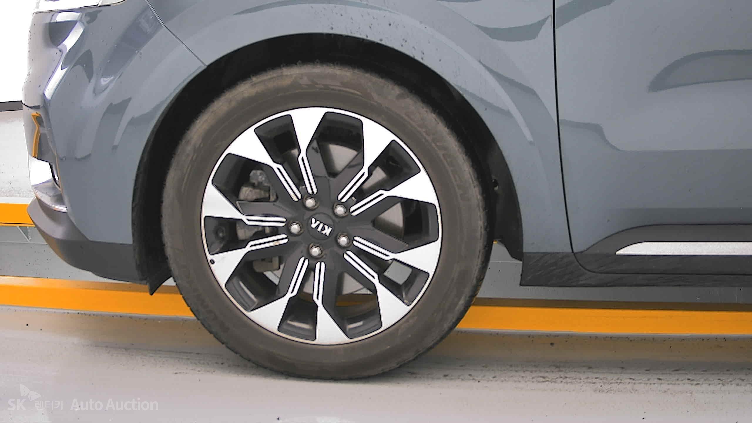 2021 - kia carnival