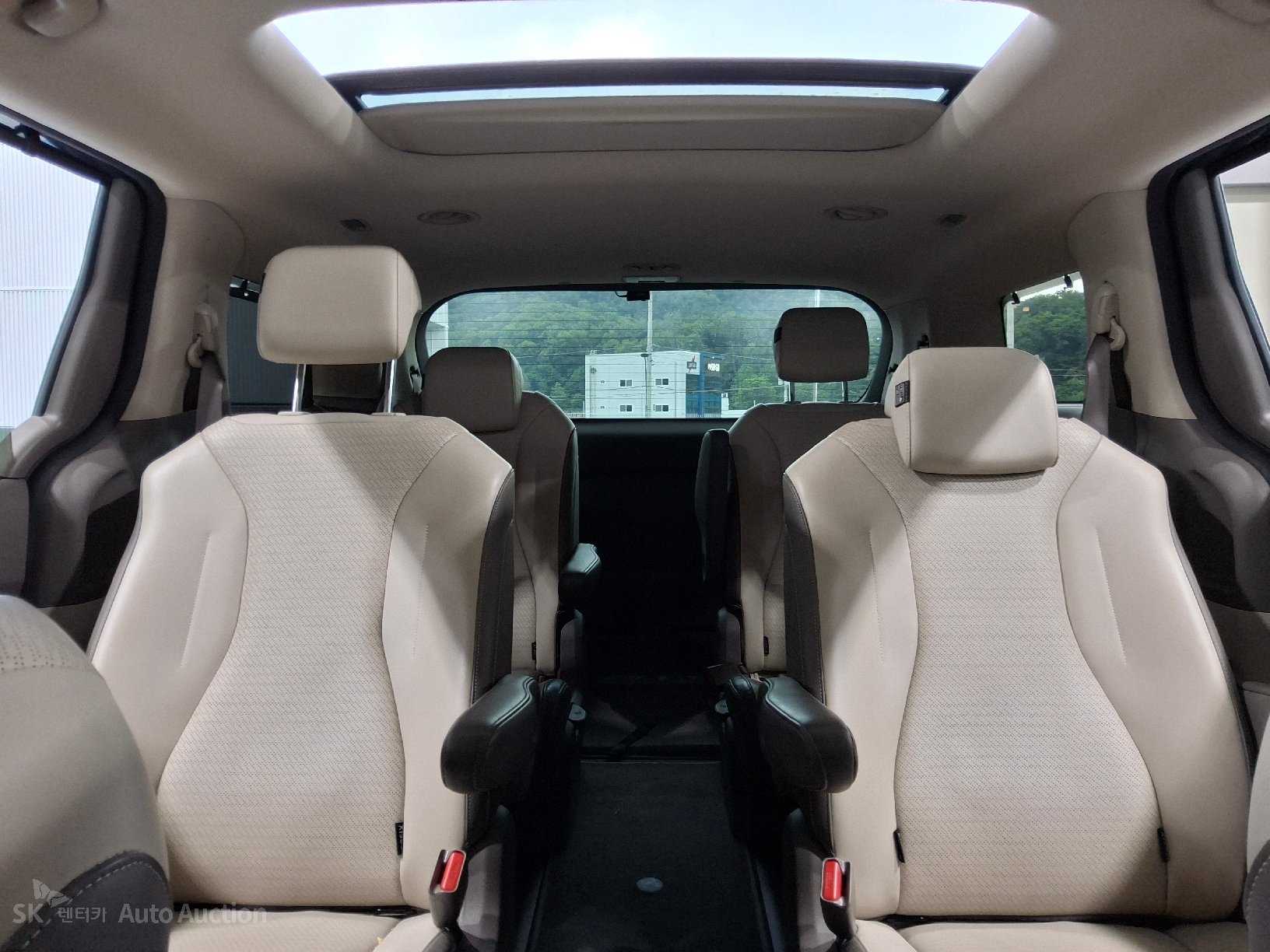 2021 - kia carnival