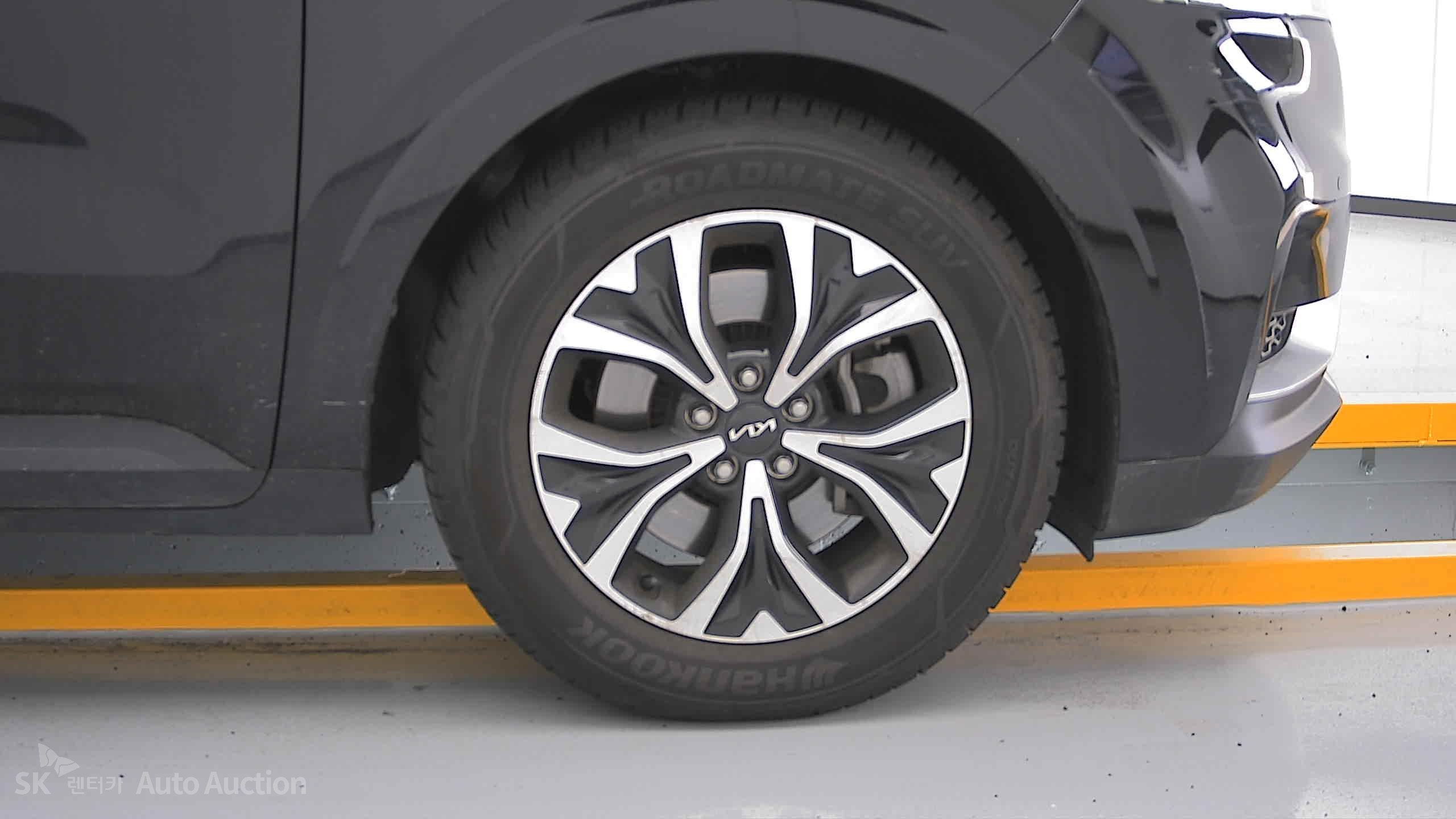 2022 - kia carnival