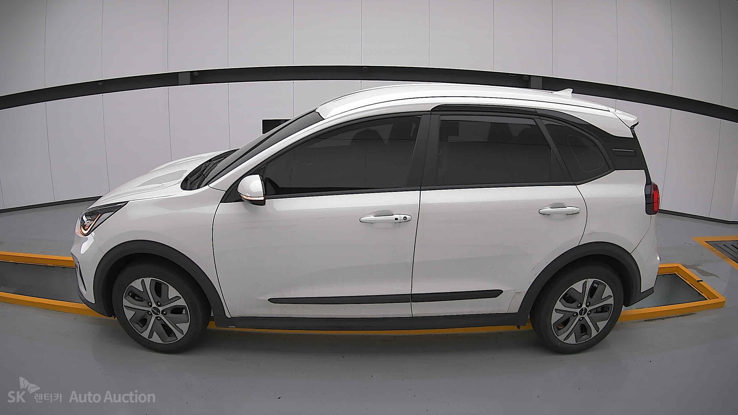 2023 - kia niro