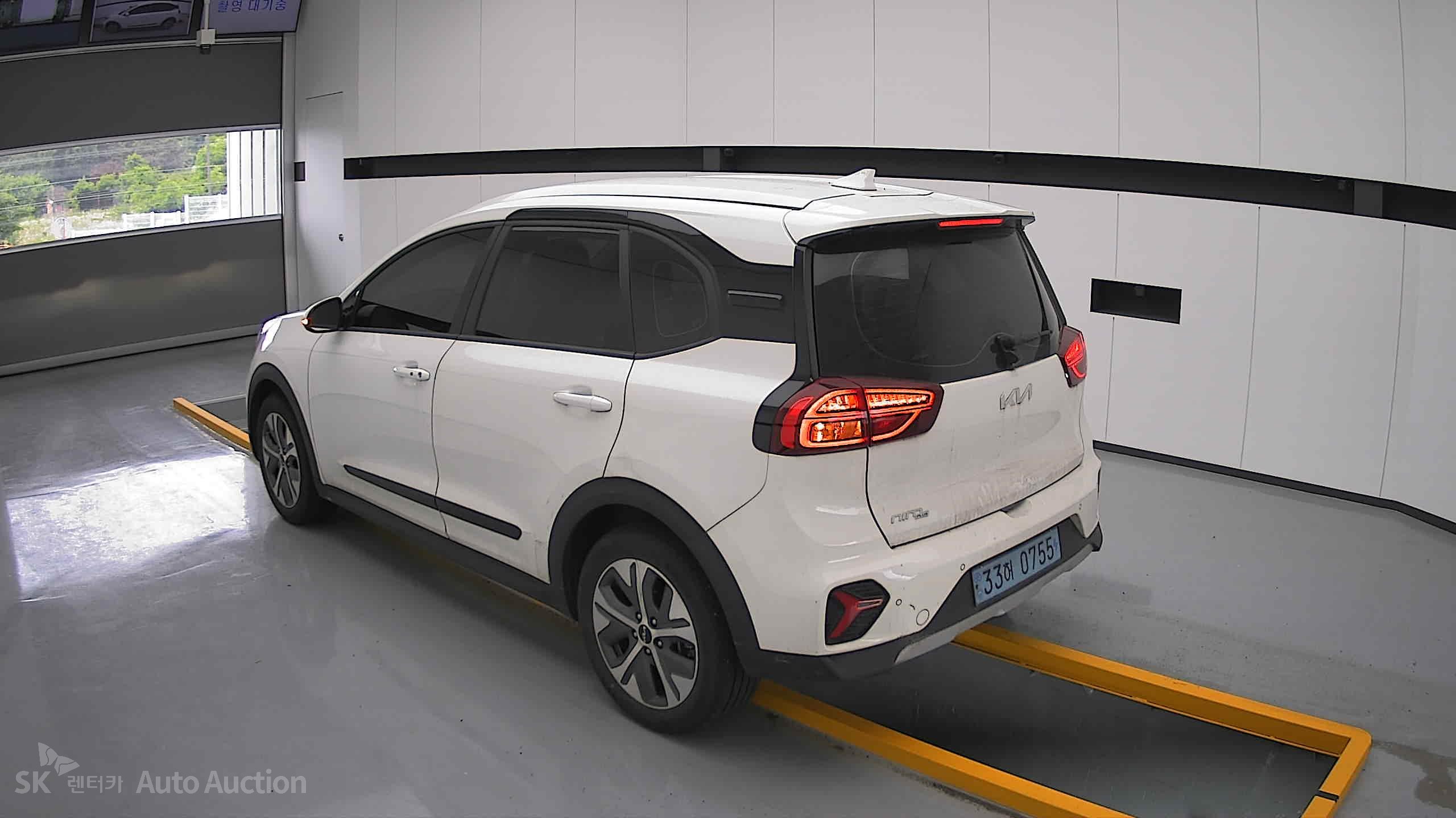 2023 - kia niro