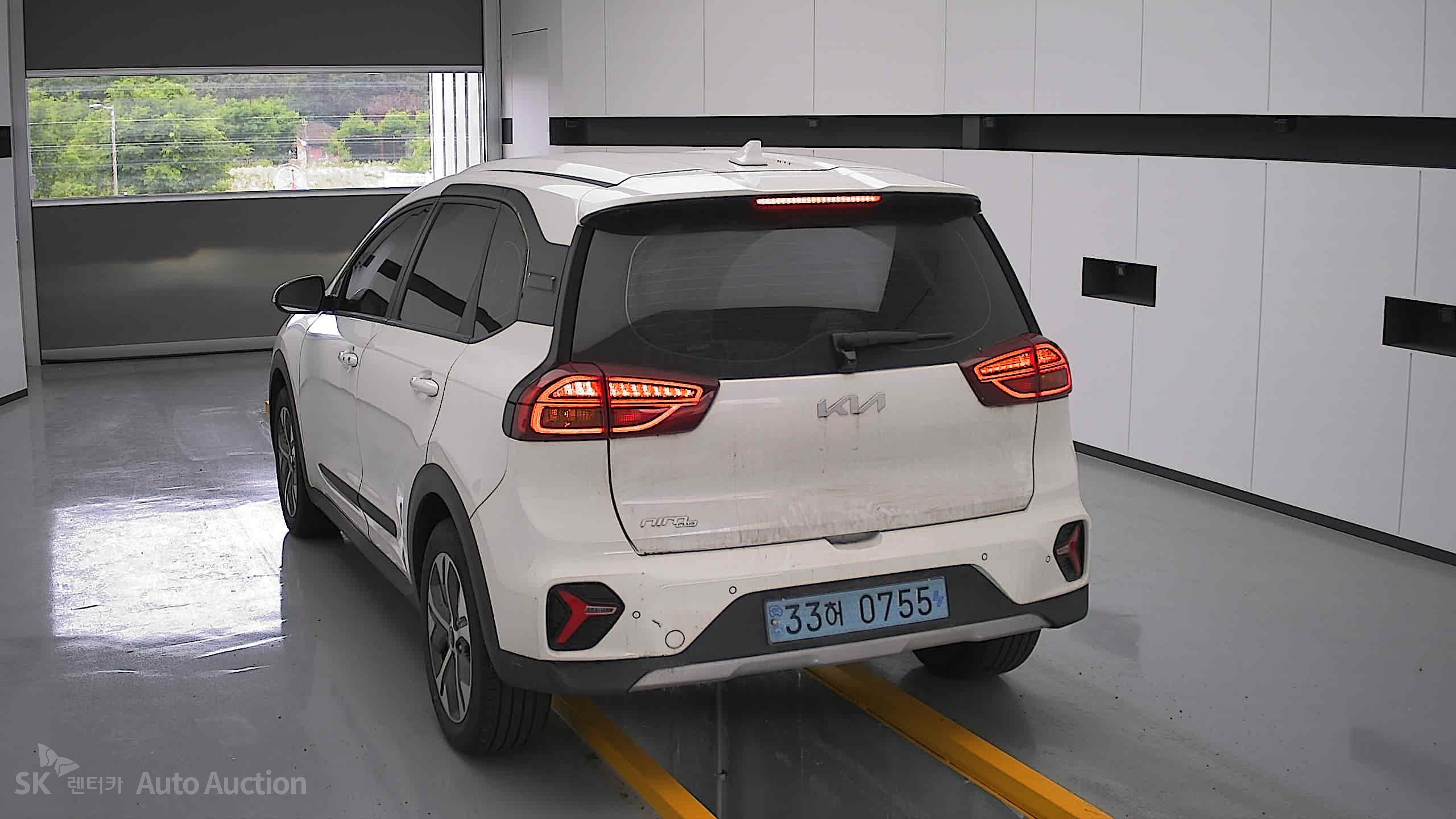 2023 - kia niro