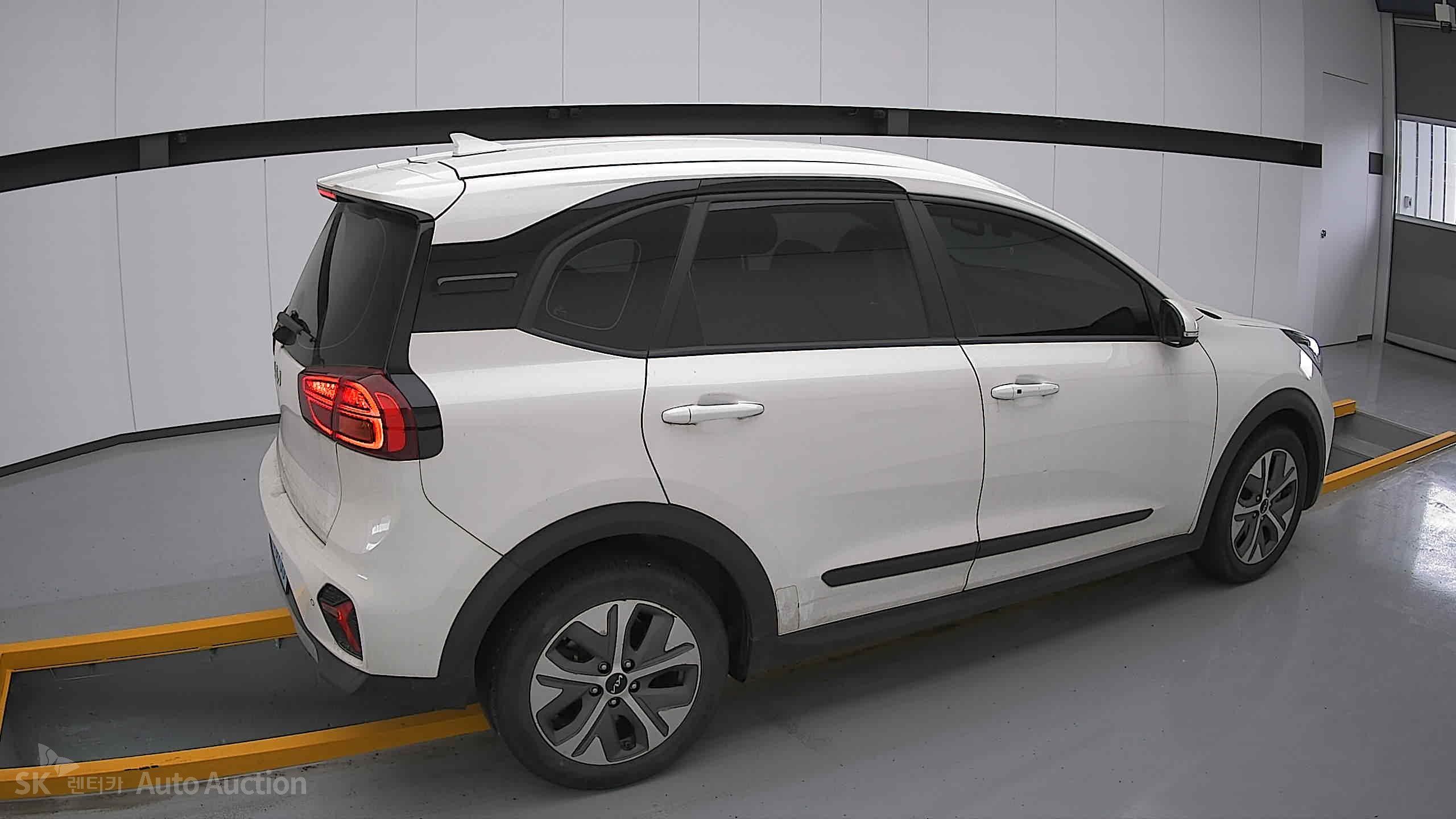 2023 - kia niro