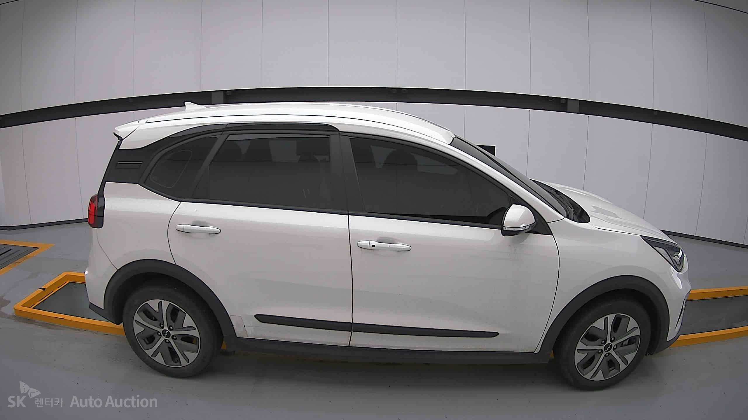 2023 - kia niro