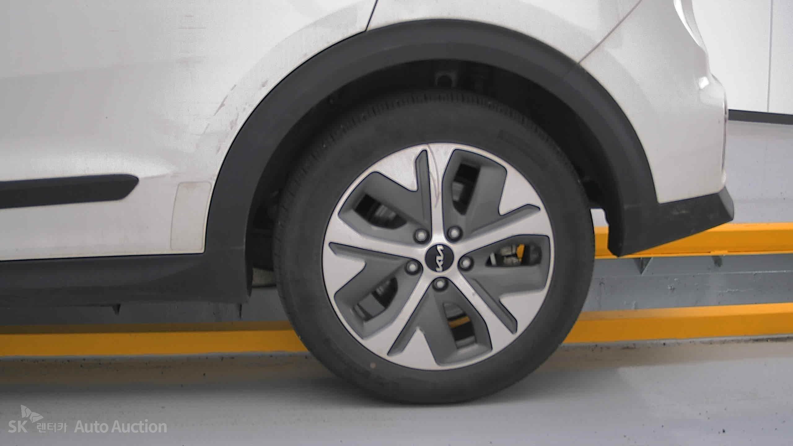 2023 - kia niro