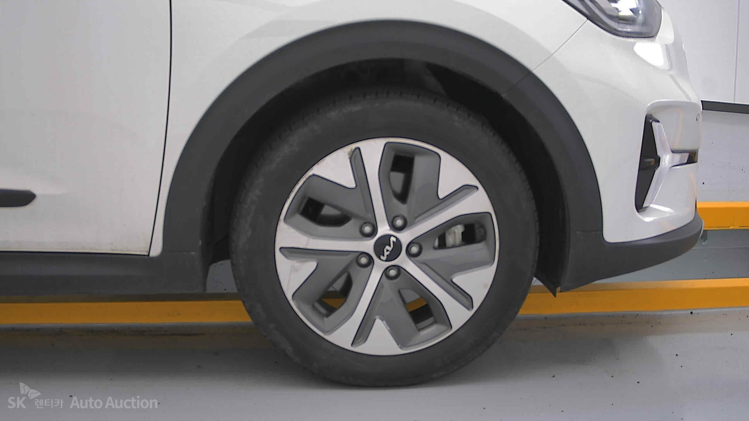 2023 - kia niro