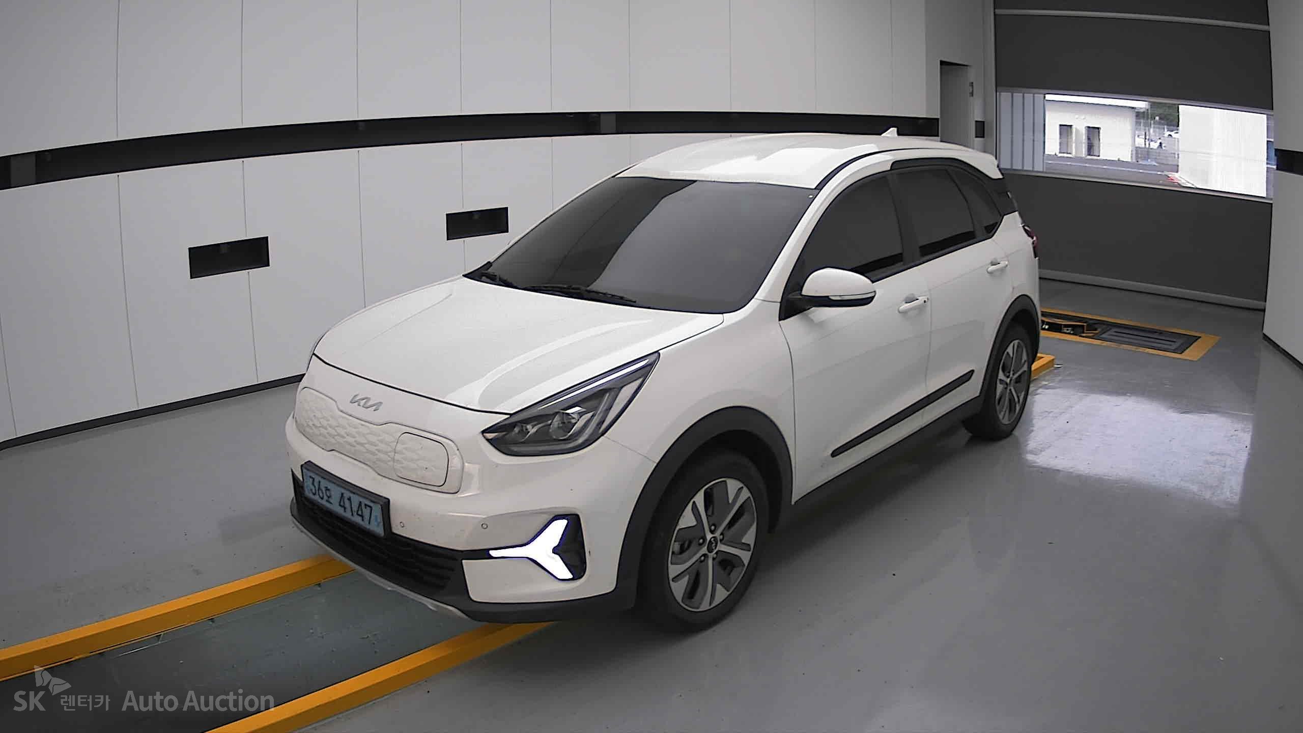 2023 - kia niro