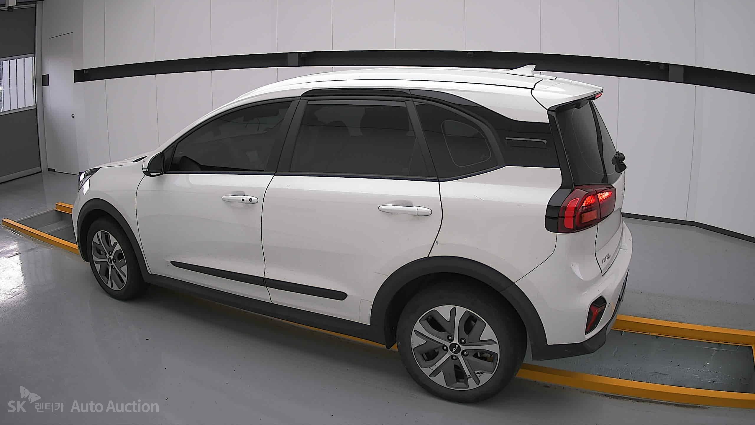2023 - kia niro