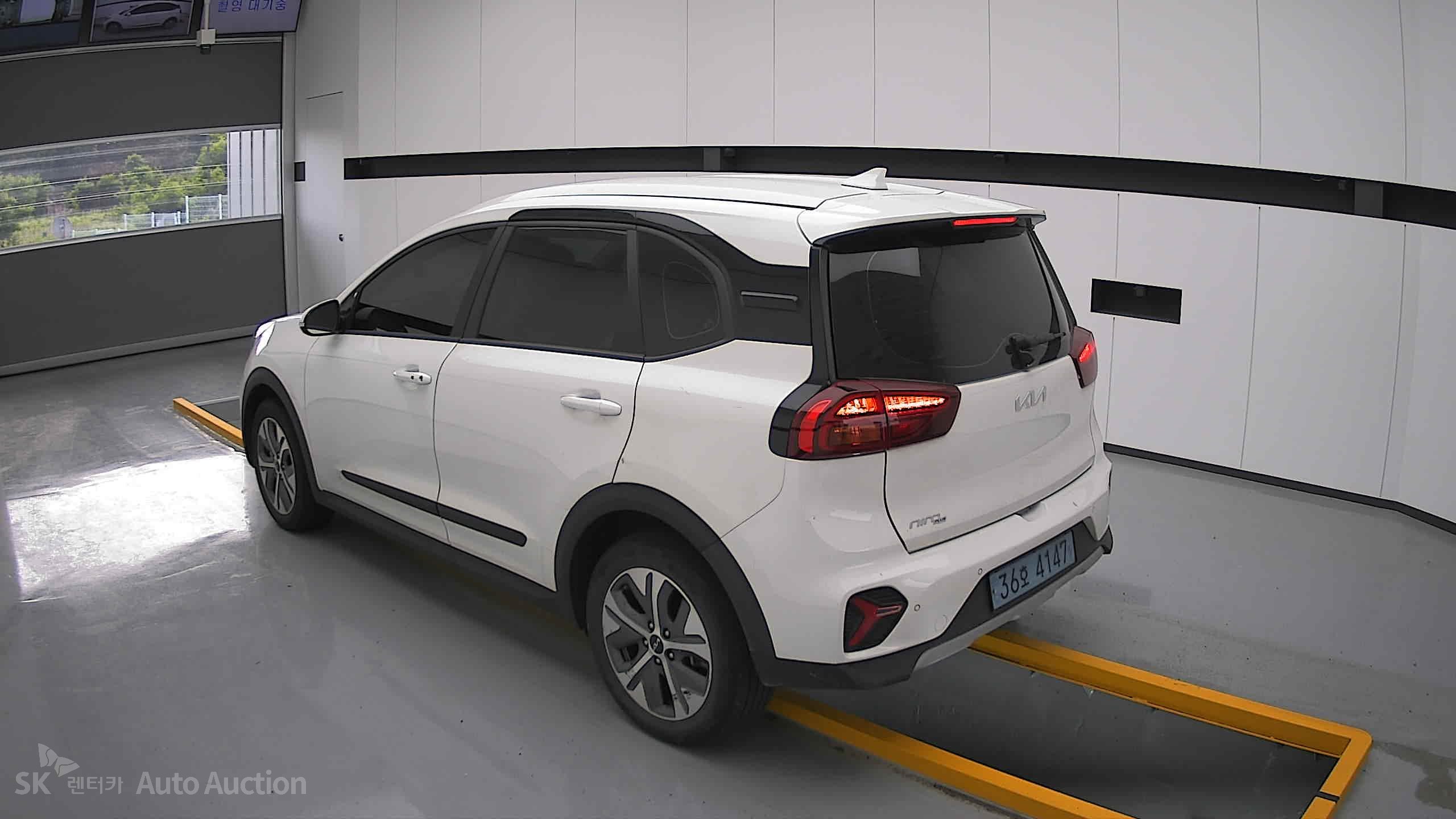 2023 - kia niro