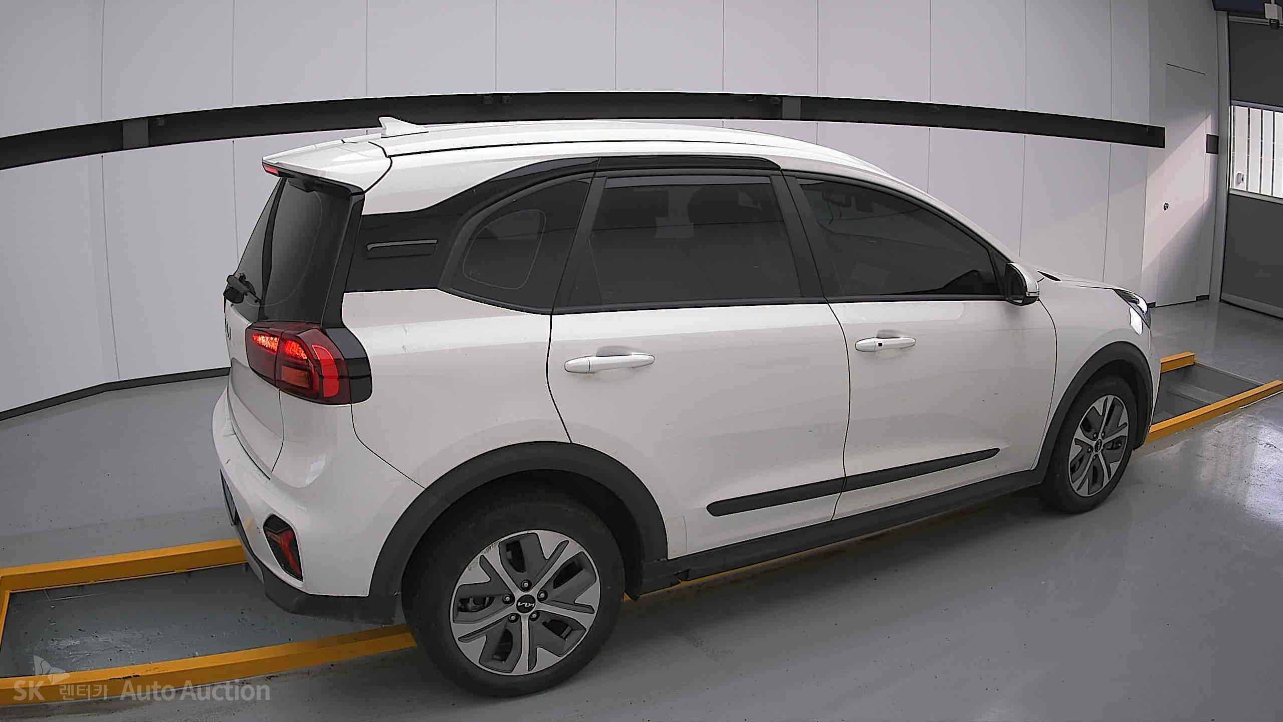2023 - kia niro