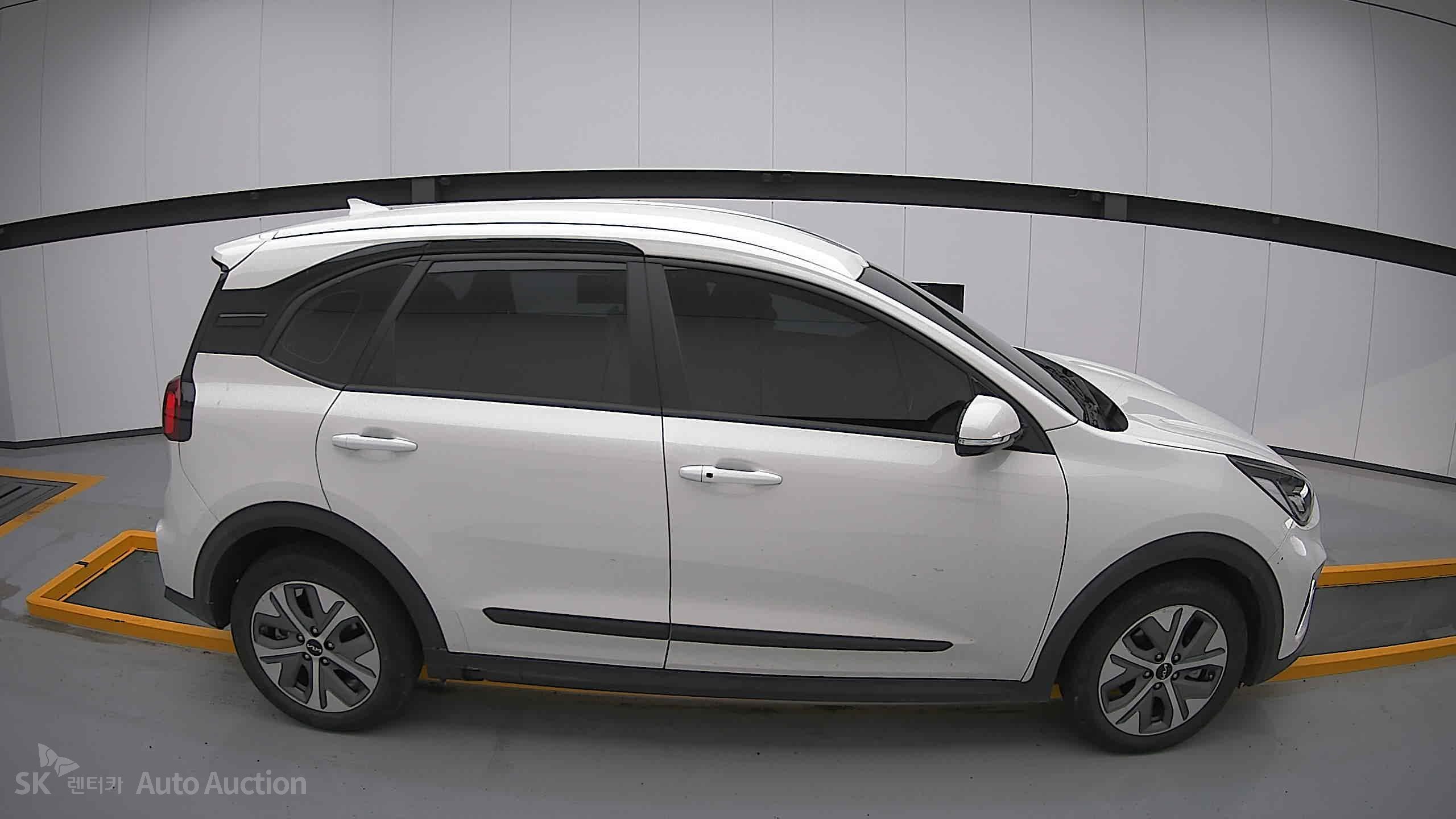 2023 - kia niro