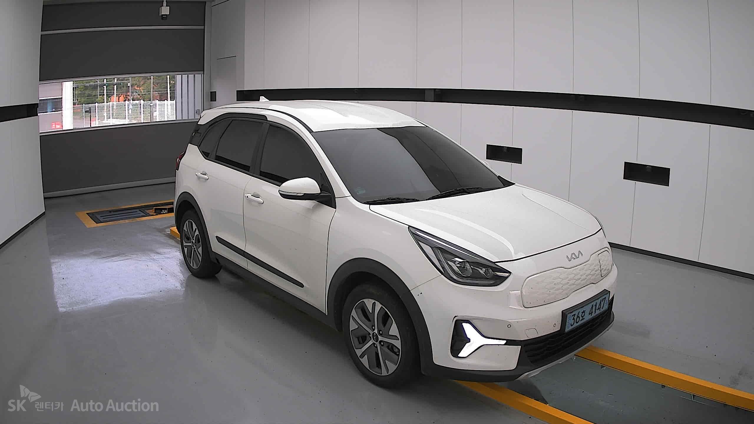 2023 - kia niro