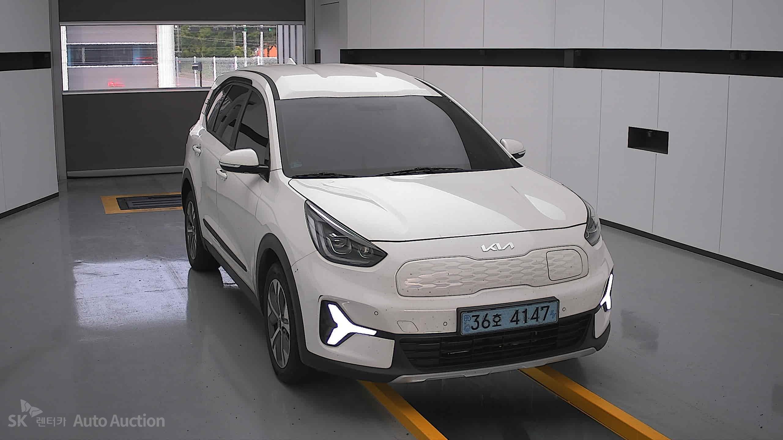 2023 - kia niro