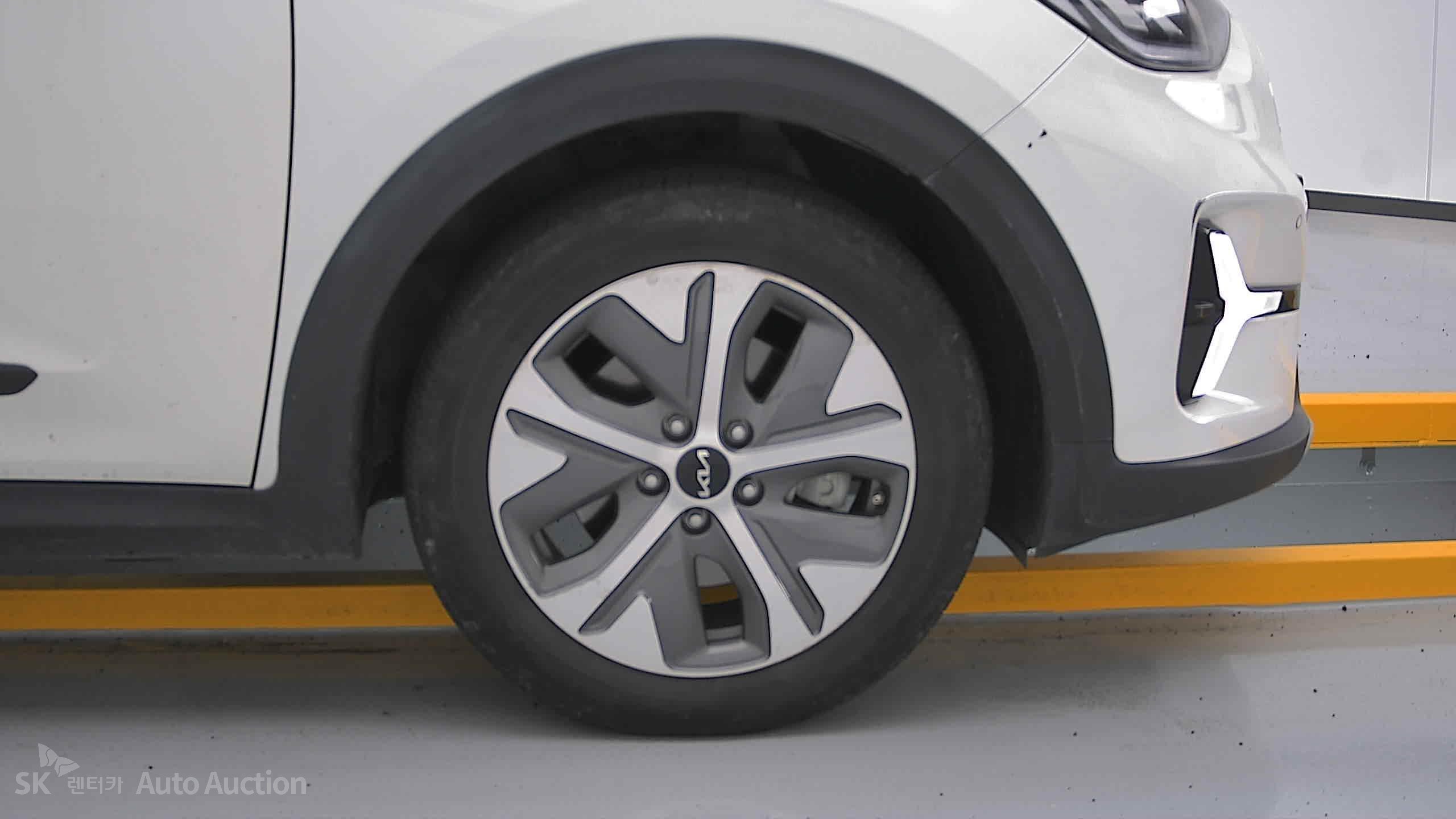 2023 - kia niro