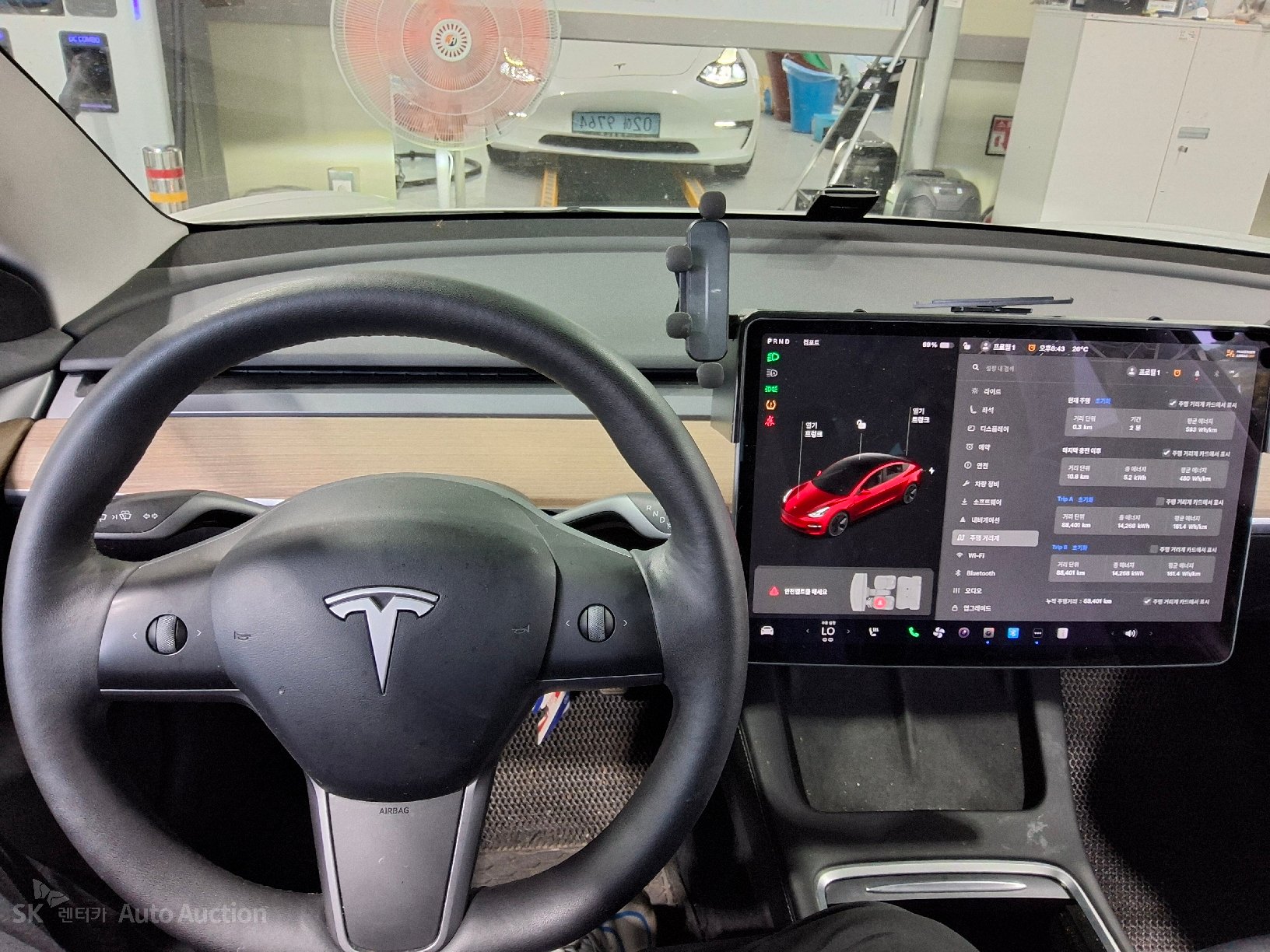 2022 - tesla model 3
