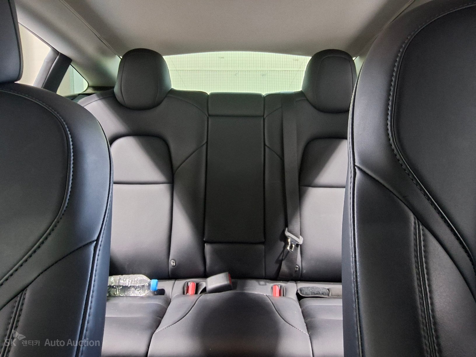 2022 - tesla model 3