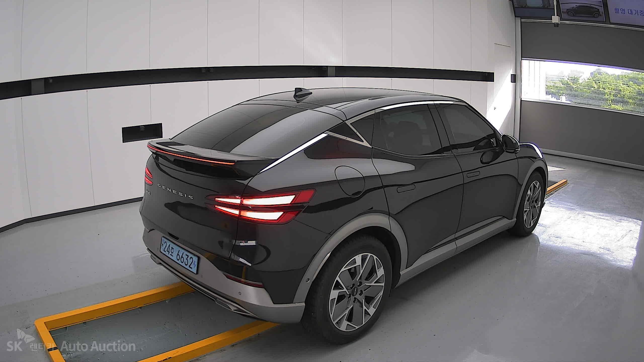 2022 - genesis gv60