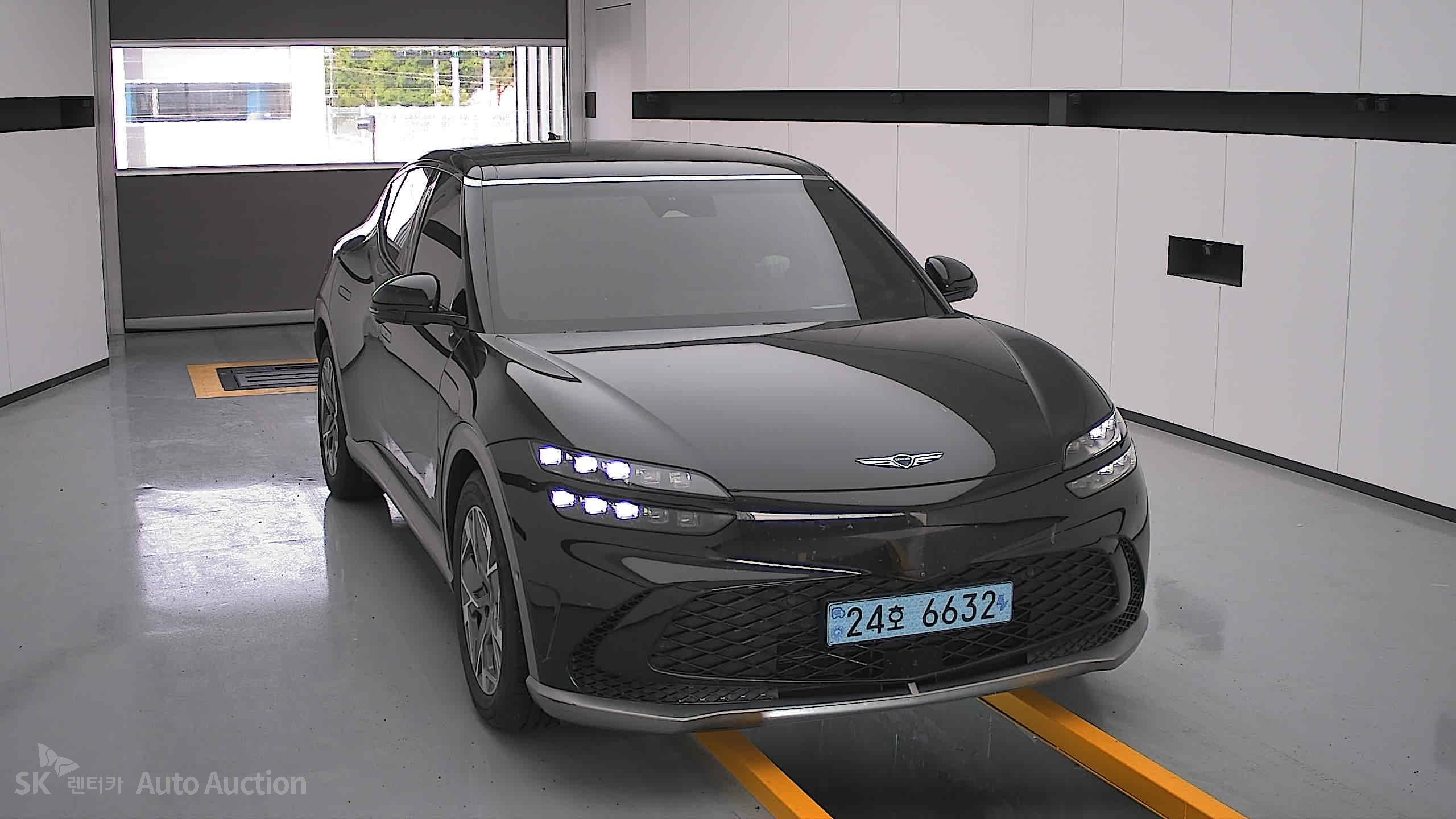 2022 - genesis gv60