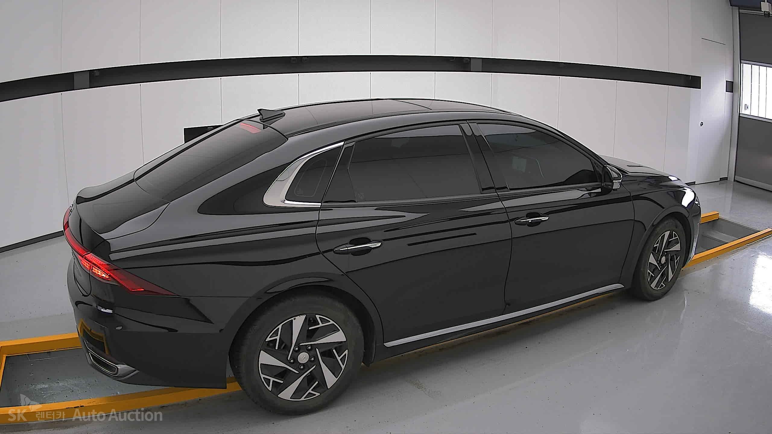 2022 - hyundai grandeur