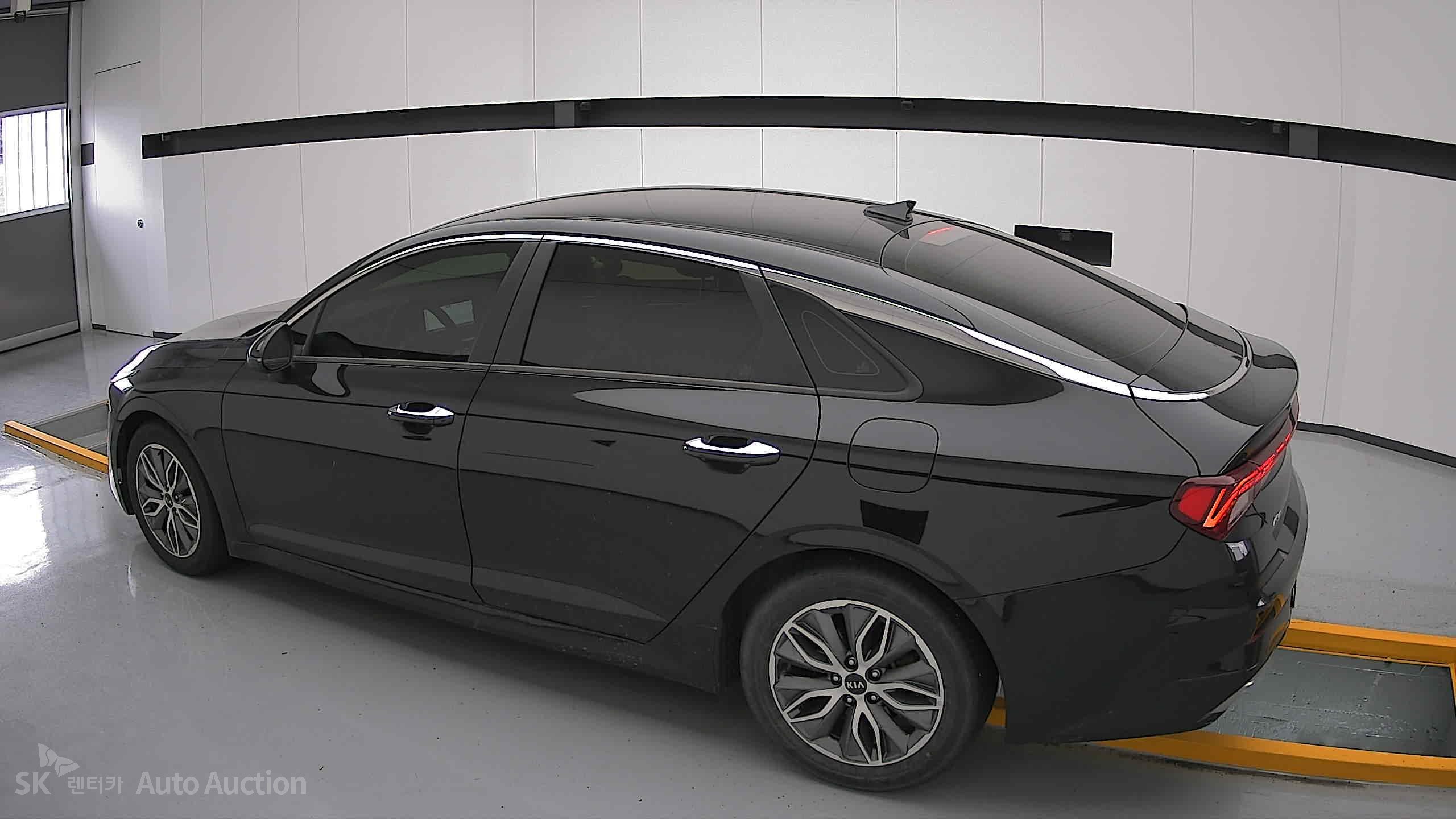 2021 - kia k5