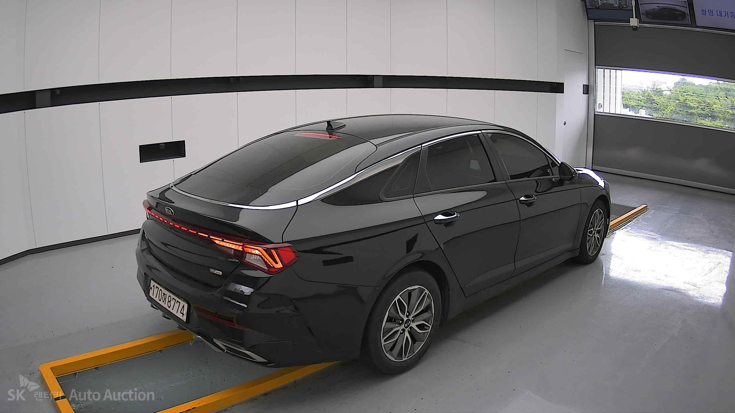 2021 - kia k5