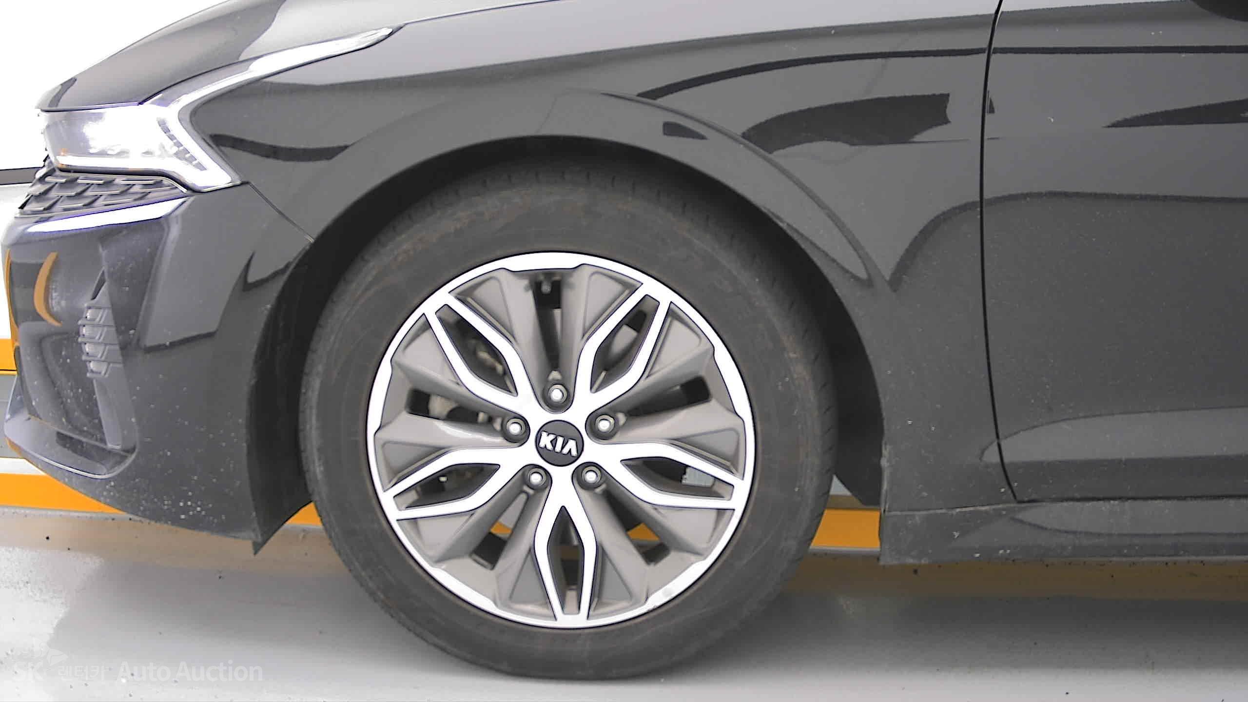 2021 - kia k5
