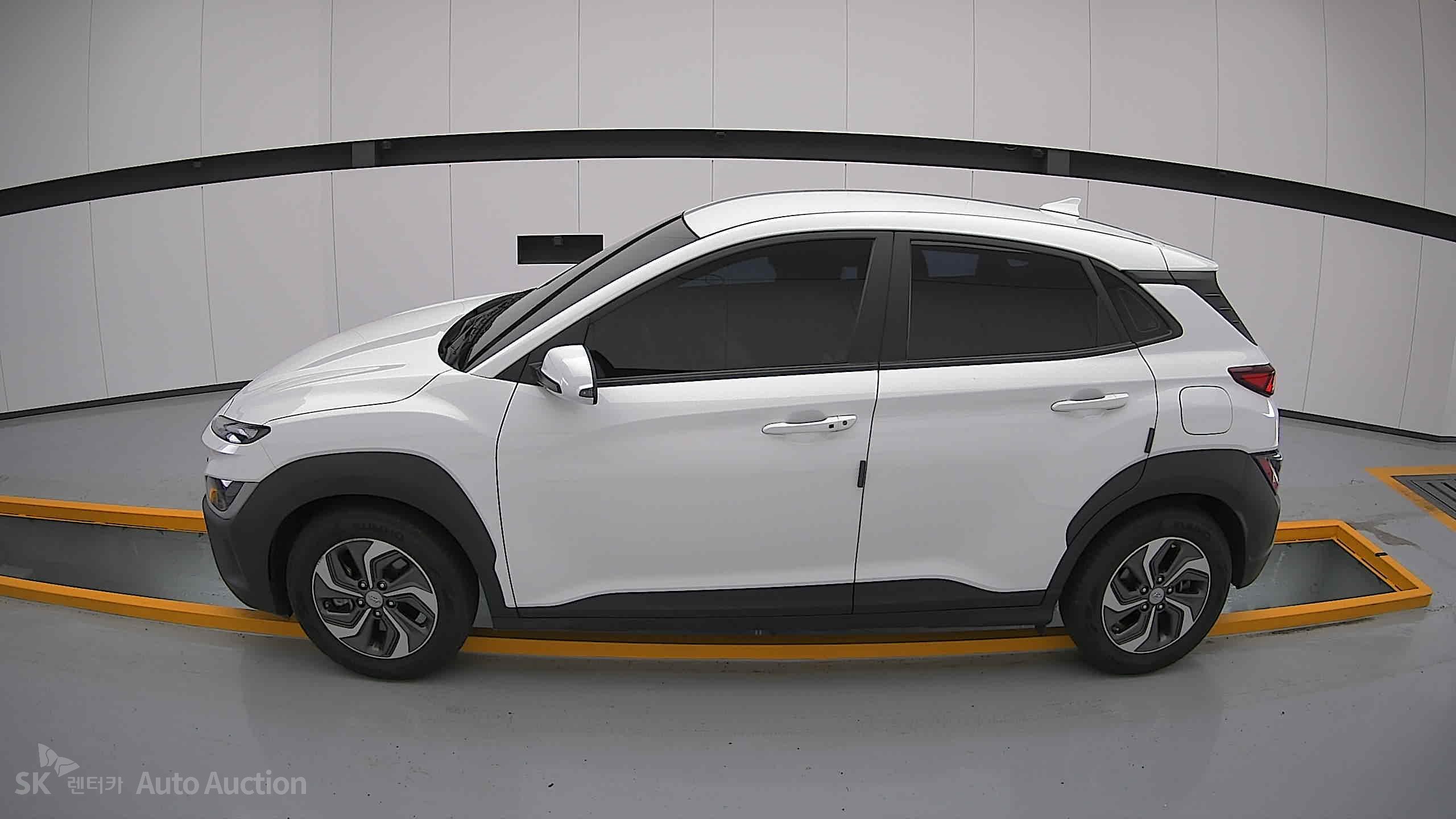 2021 - hyundai kona